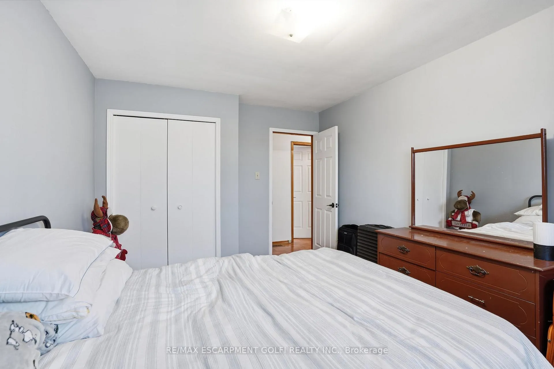 Photo 13 of 20 Amber Street, Brantford — HOMEH