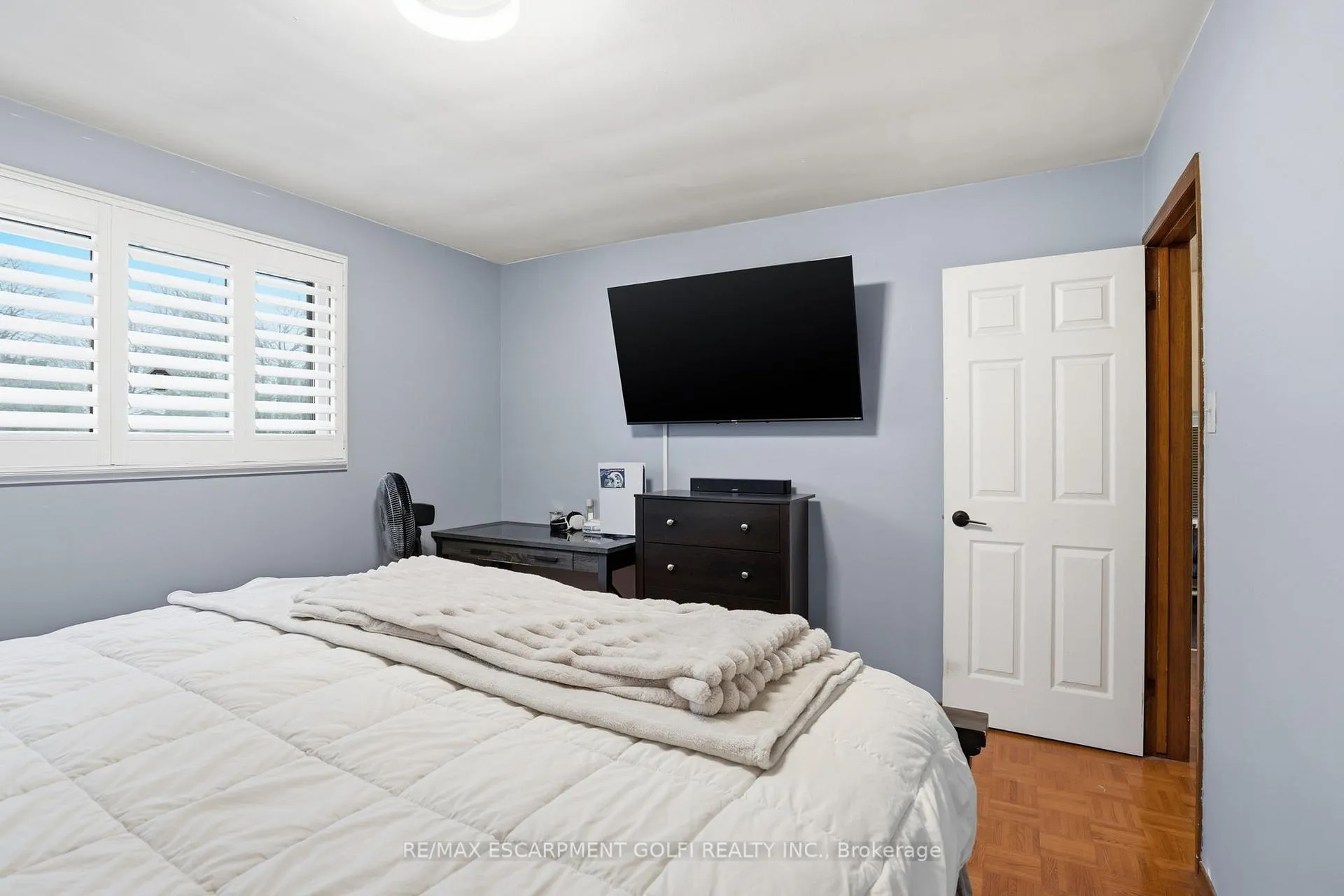 Photo 16 of 20 Amber Street, Brantford — HOMEH