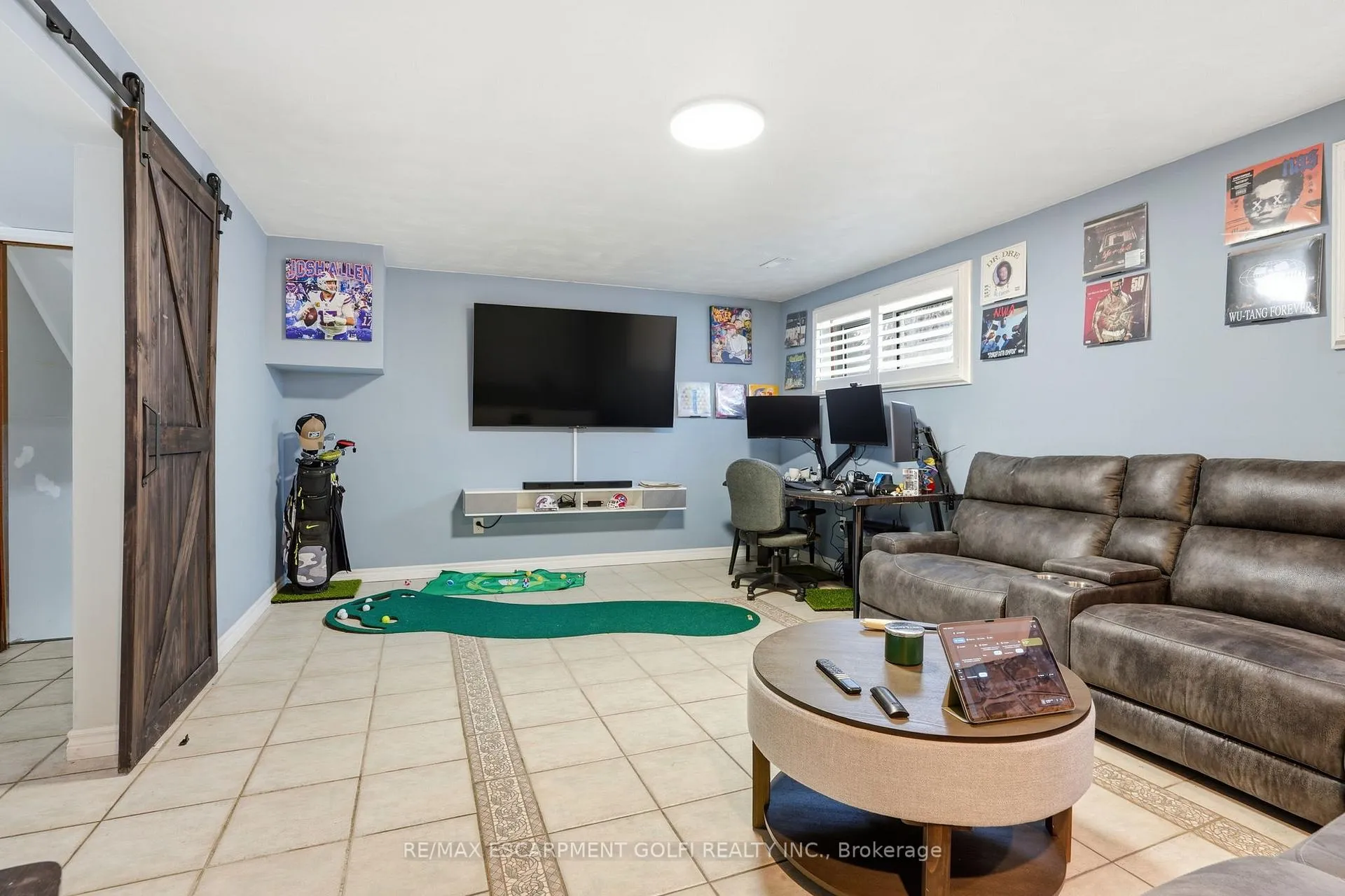 Photo 25 of 20 Amber Street, Brantford — HOMEH