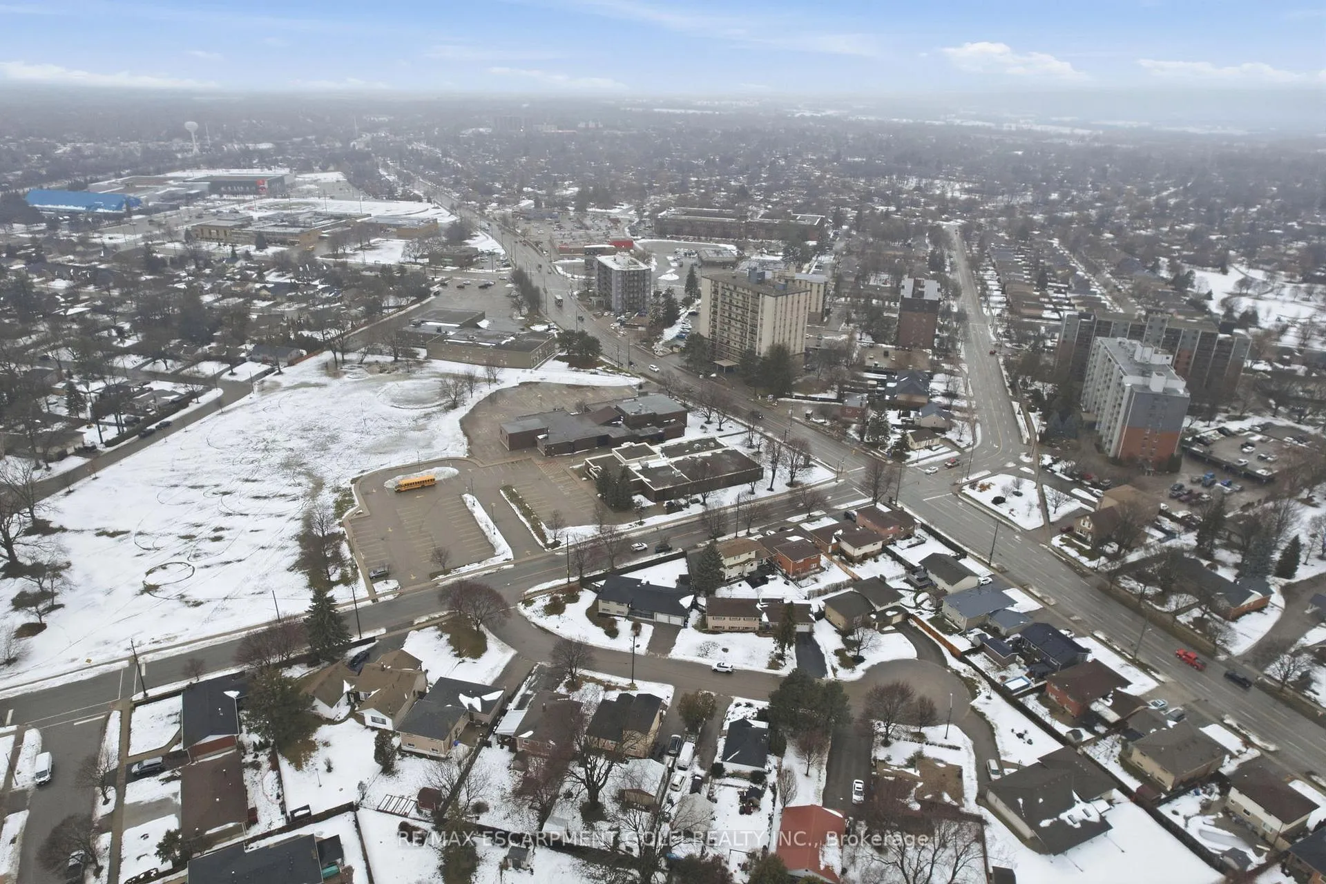 Photo 40 of 20 Amber Street, Brantford — HOMEH