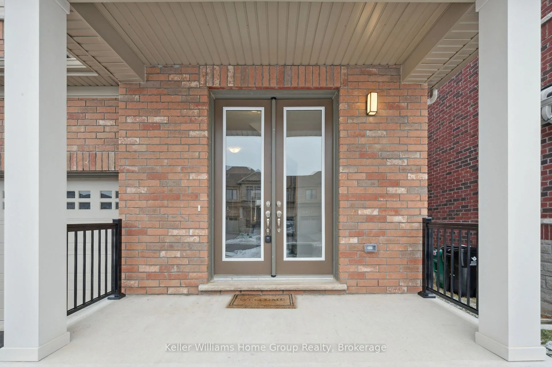 Photo 4 of 445 Robert Woolner Street, North Dumfries — HOMEH