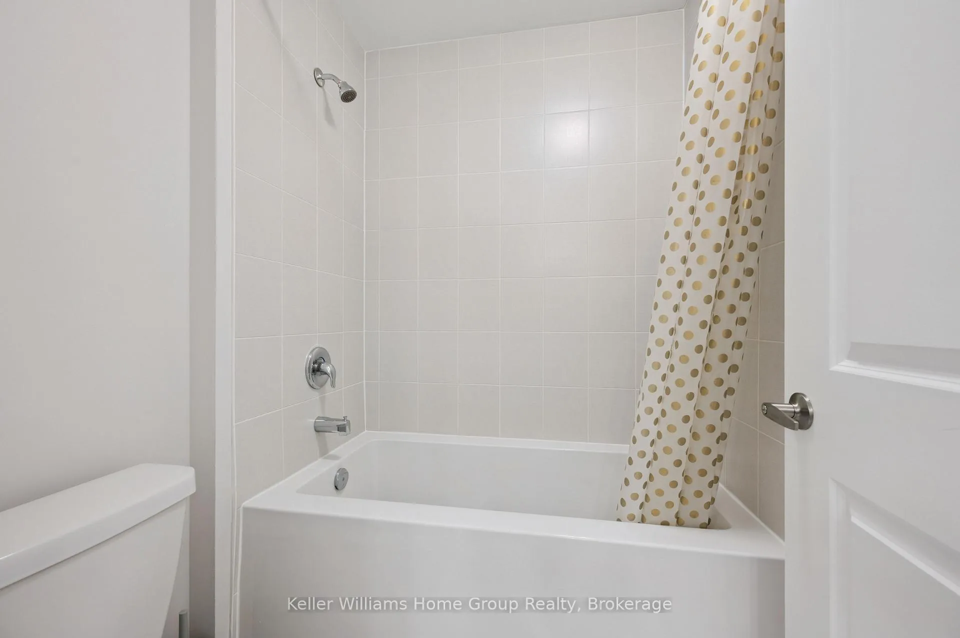 Photo 27 of 445 Robert Woolner Street, North Dumfries — HOMEH