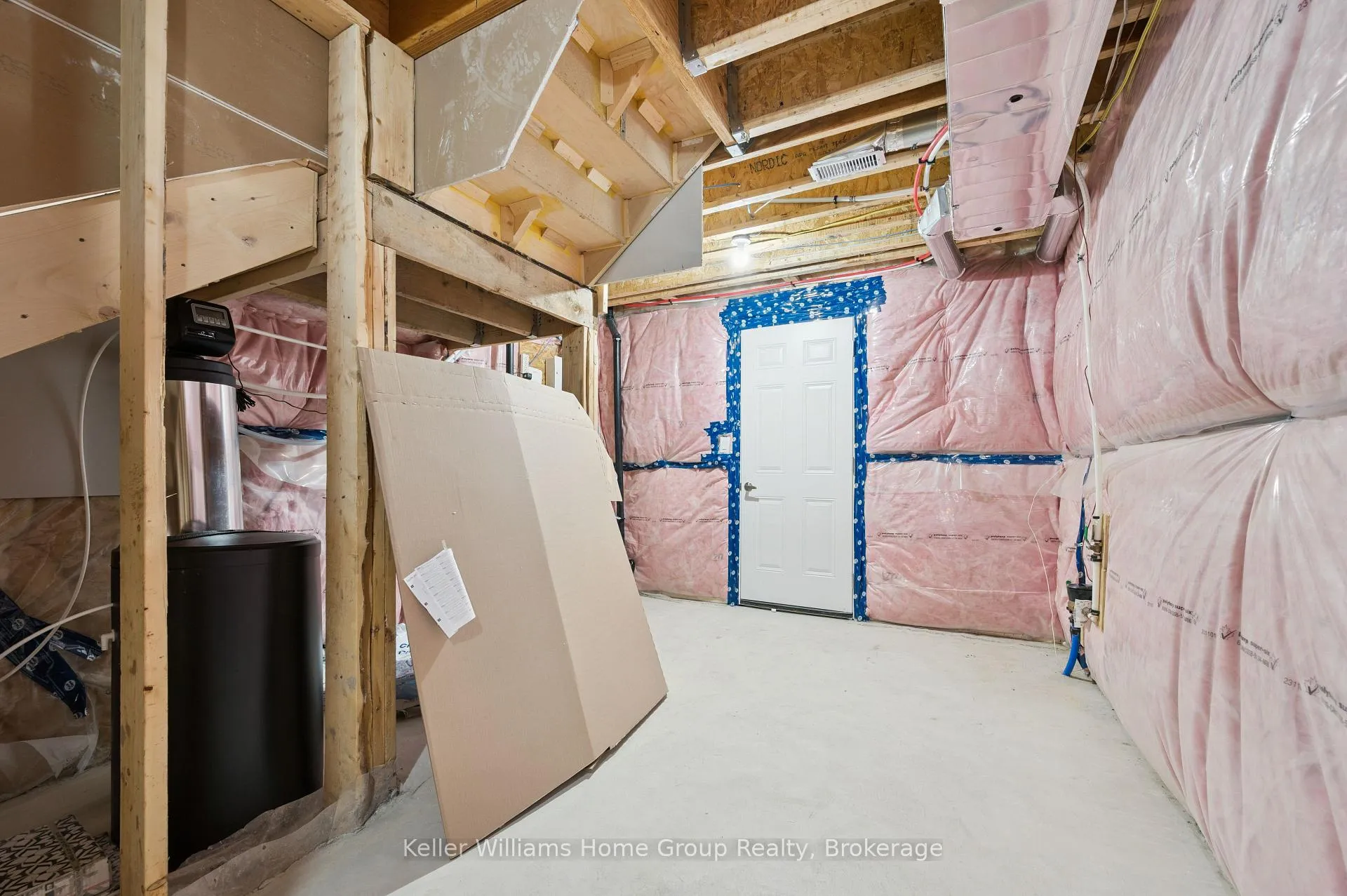 Photo 40 of 445 Robert Woolner Street, North Dumfries — HOMEH