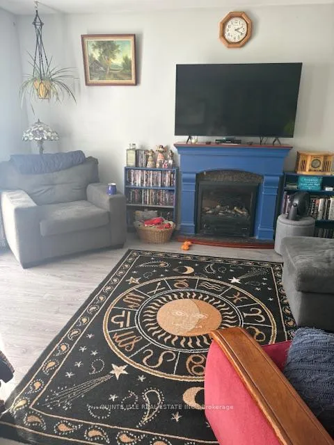 Photo 9 of 106B Main Street E, Prince Edward County, Wellington Ward — HOMEH