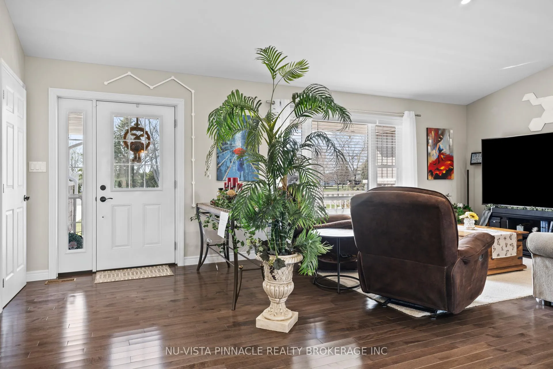 Photo 6 of 3864 St Clair Parkway, St. Clair — HOMEH