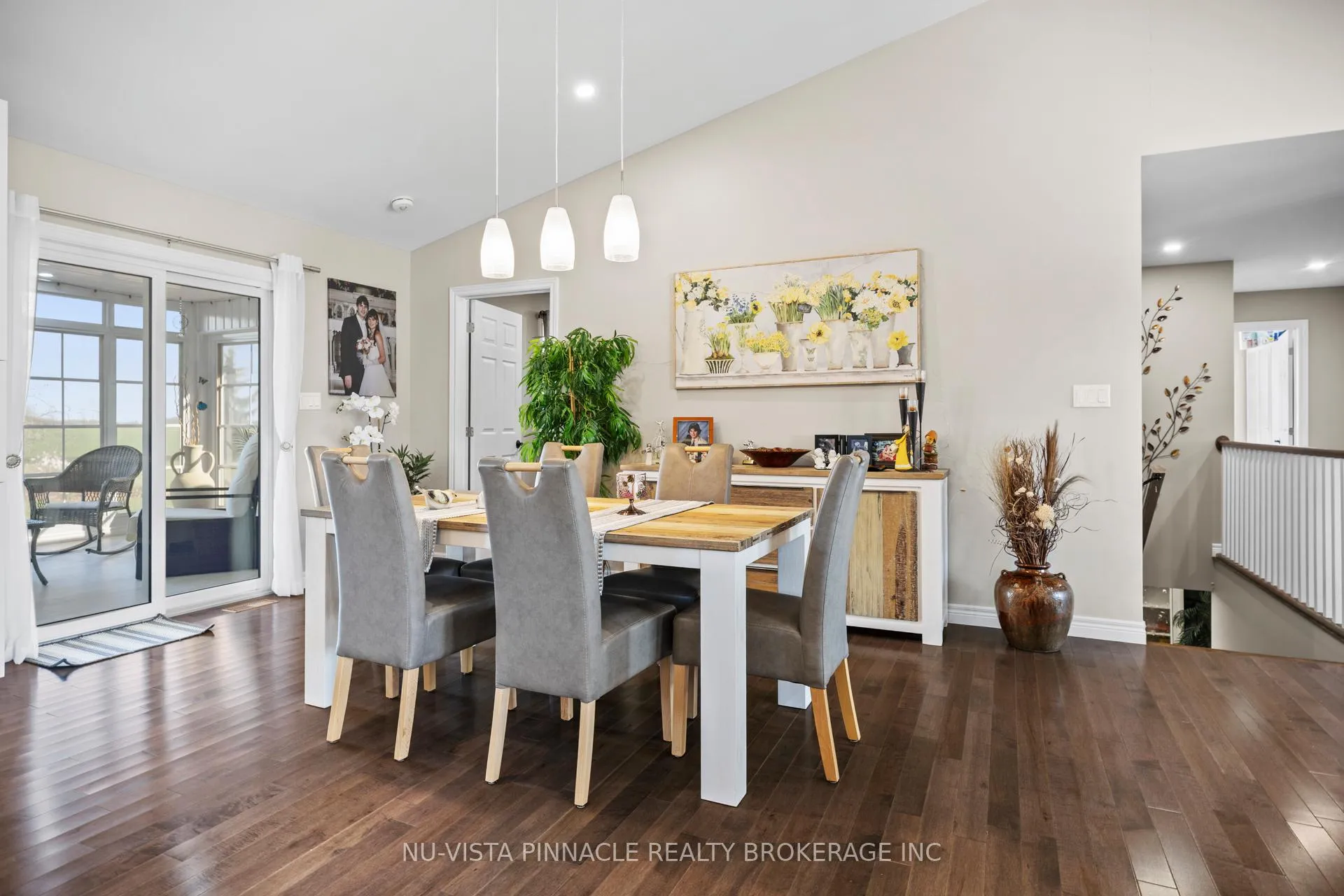 Photo 10 of 3864 St Clair Parkway, St. Clair — HOMEH