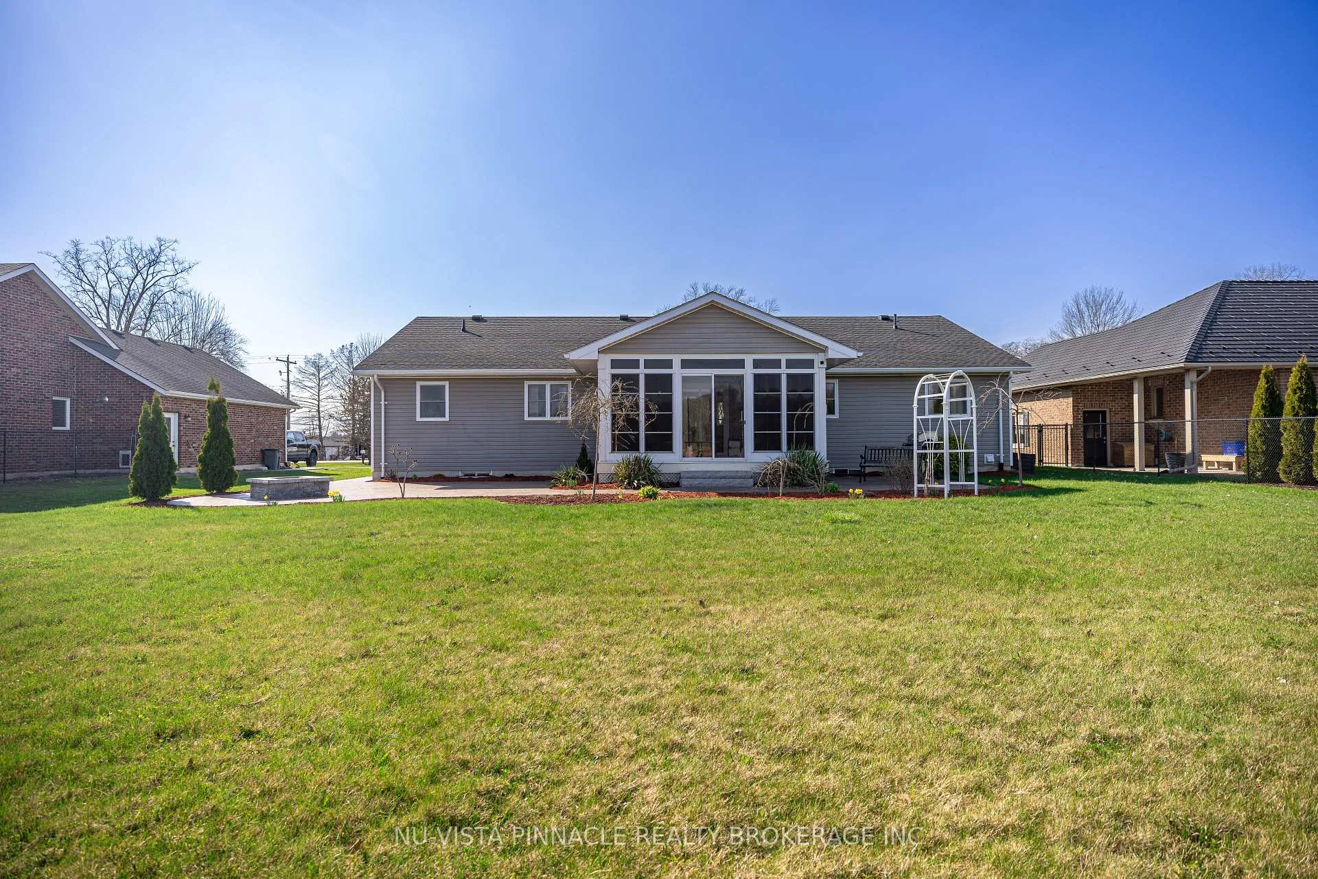 Photo 32 of 3864 St Clair Parkway, St. Clair — HOMEH