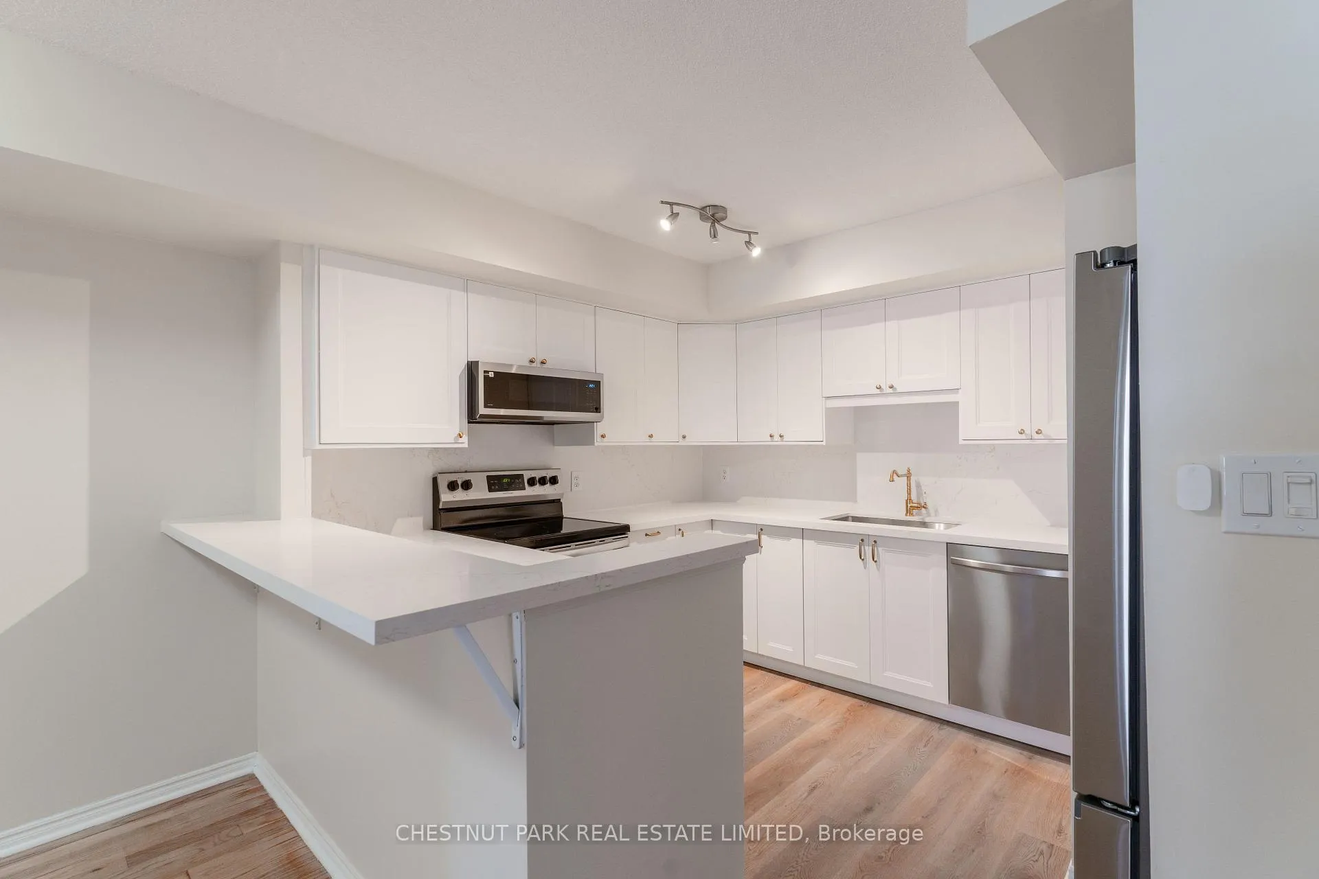 Photo 6 of Unit 2107, 25 The Esplanade, Toronto, Waterfront Communities — HOMEH