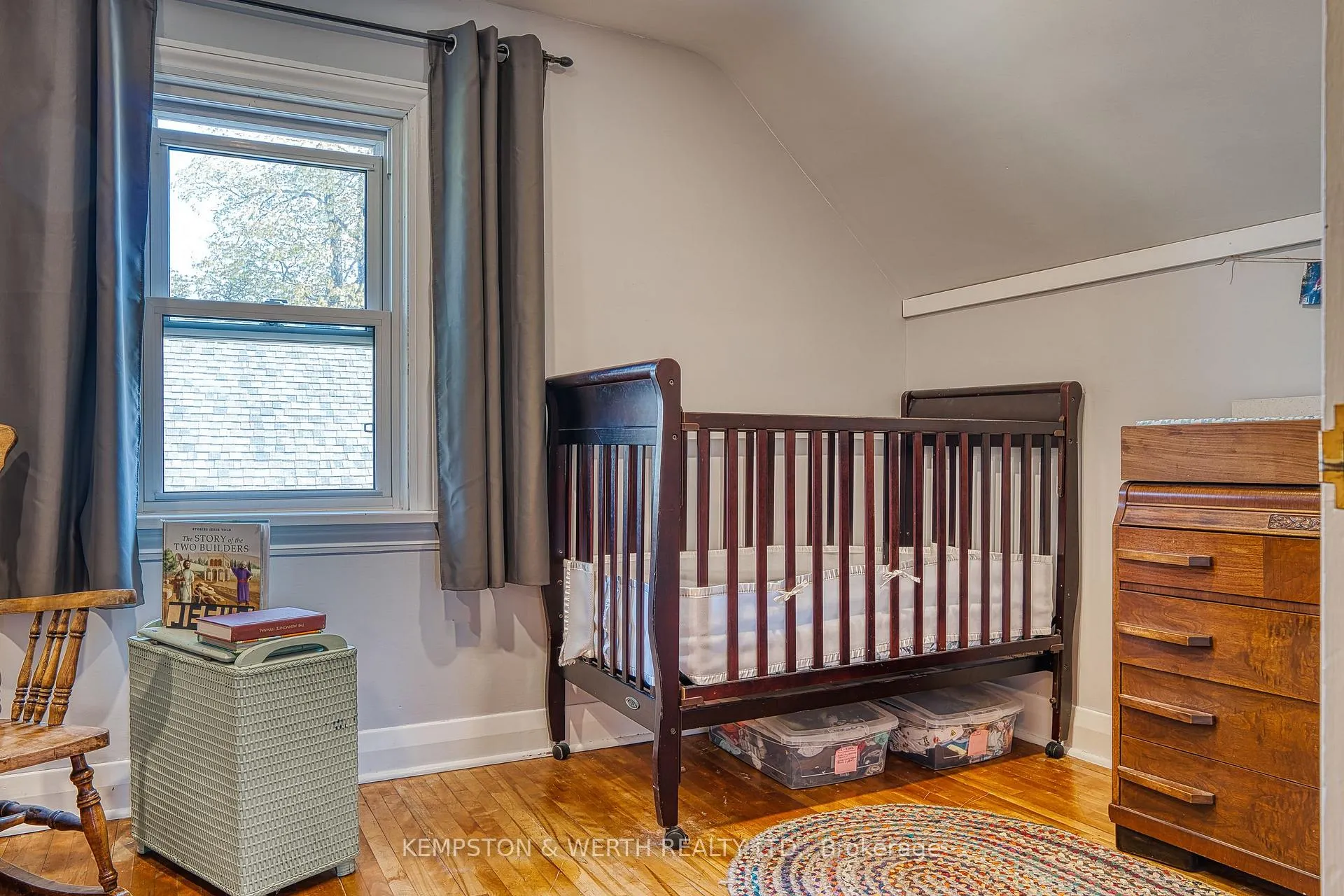 Photo 10 of 487 York Avenue N, North Perth, Listowel — HOMEH
