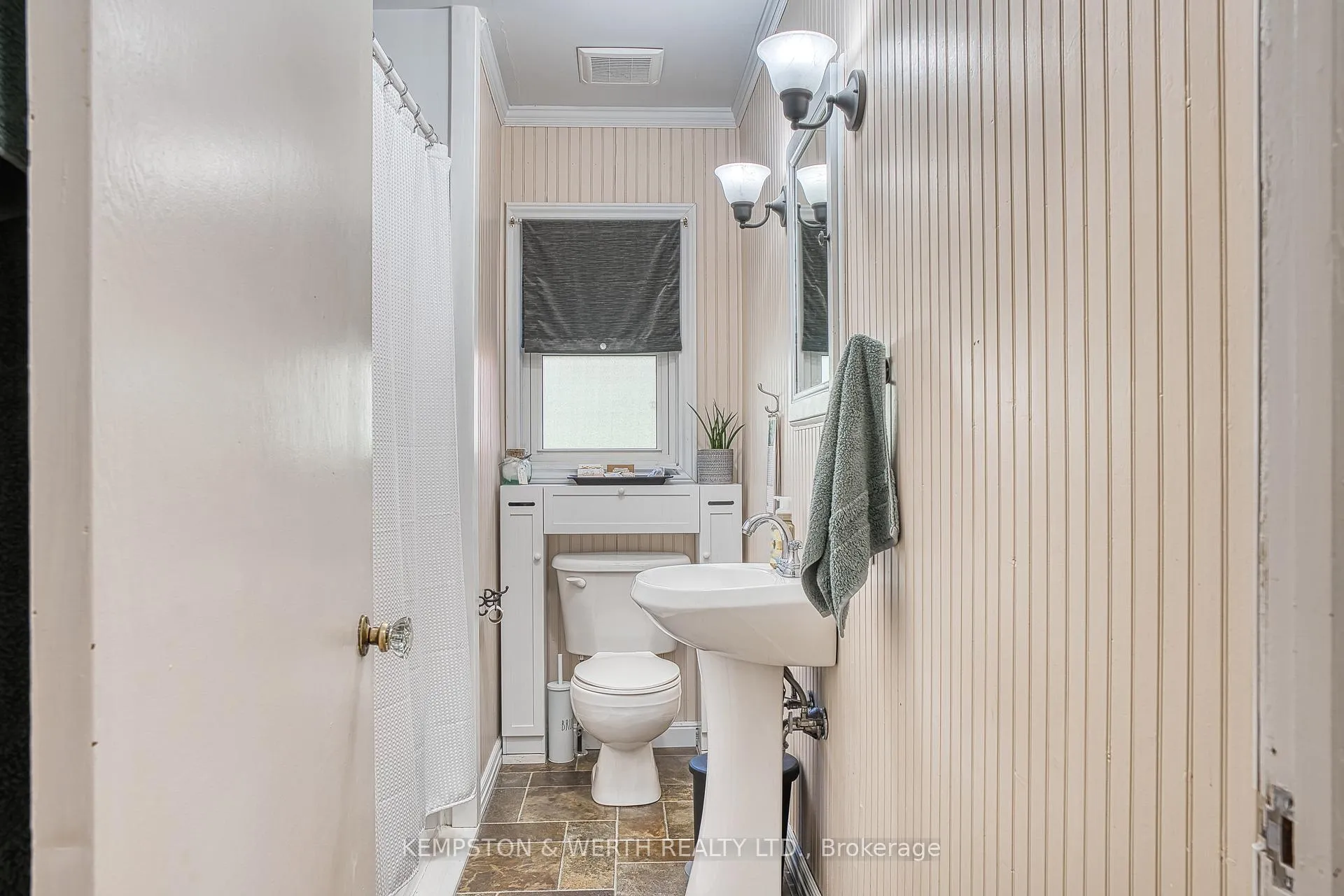 Photo 20 of 487 York Avenue N, North Perth, Listowel — HOMEH