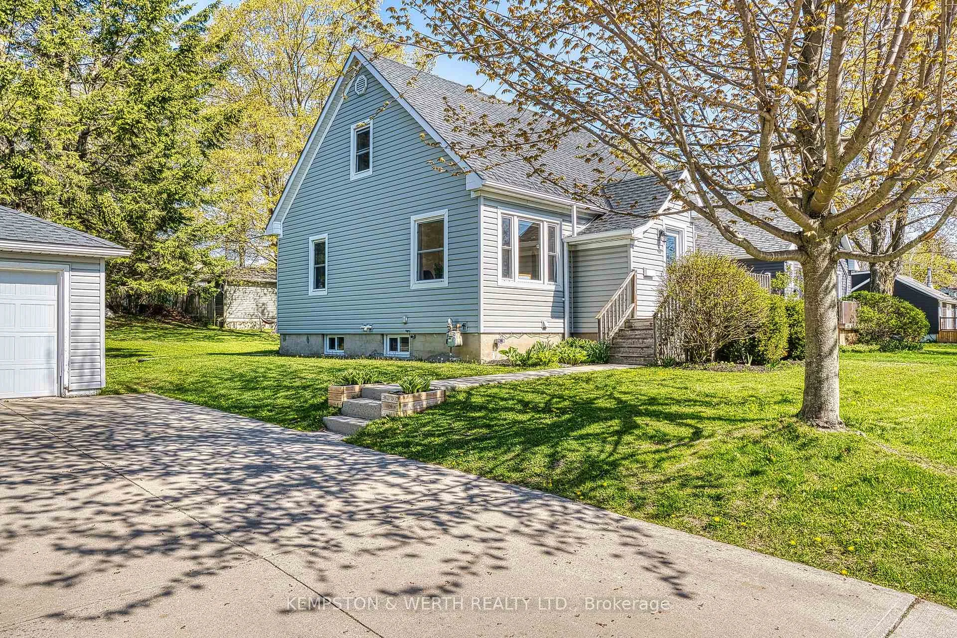 Photo 24 of 487 York Avenue N, North Perth, Listowel — HOMEH