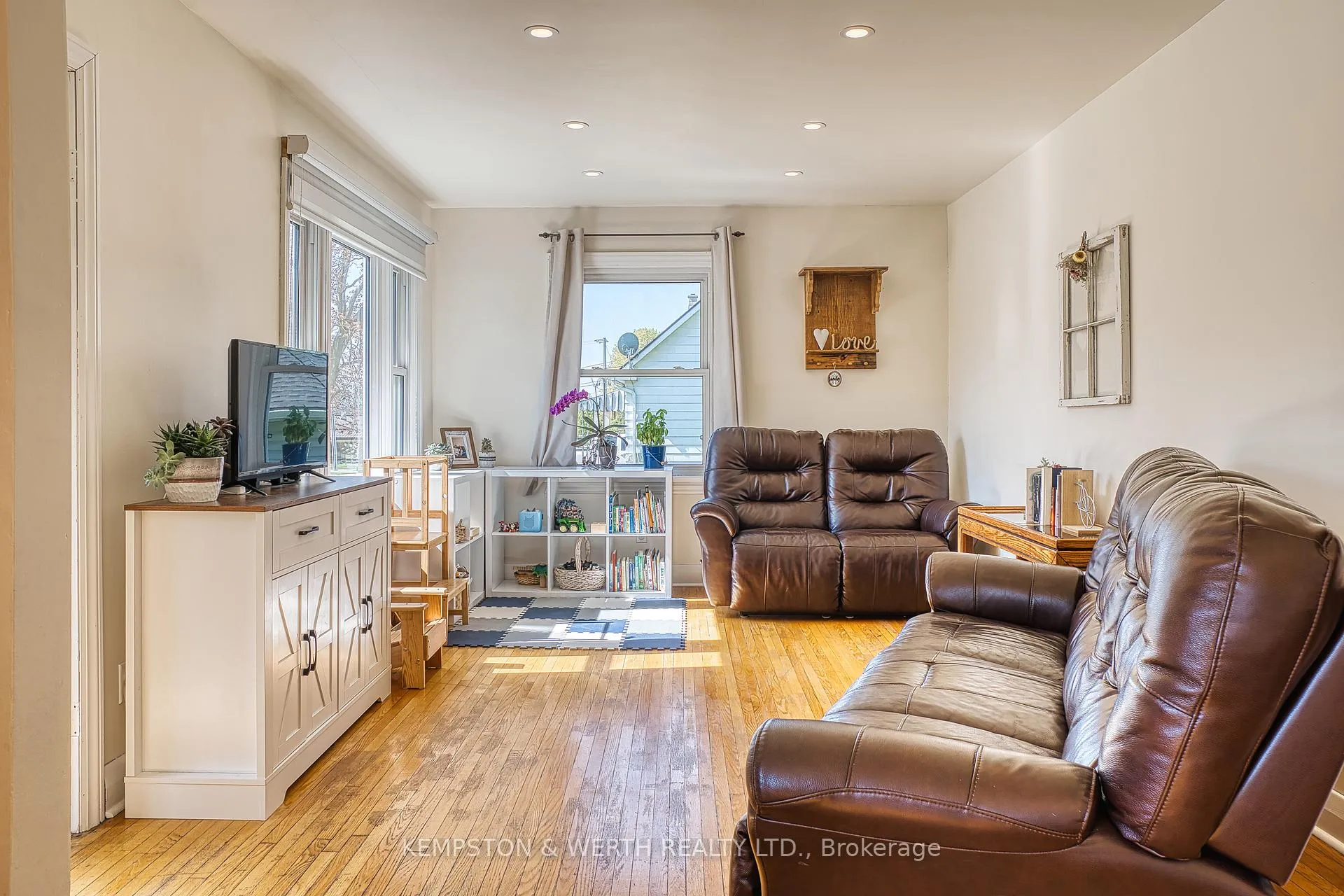 Photo 28 of 487 York Avenue N, North Perth, Listowel — HOMEH