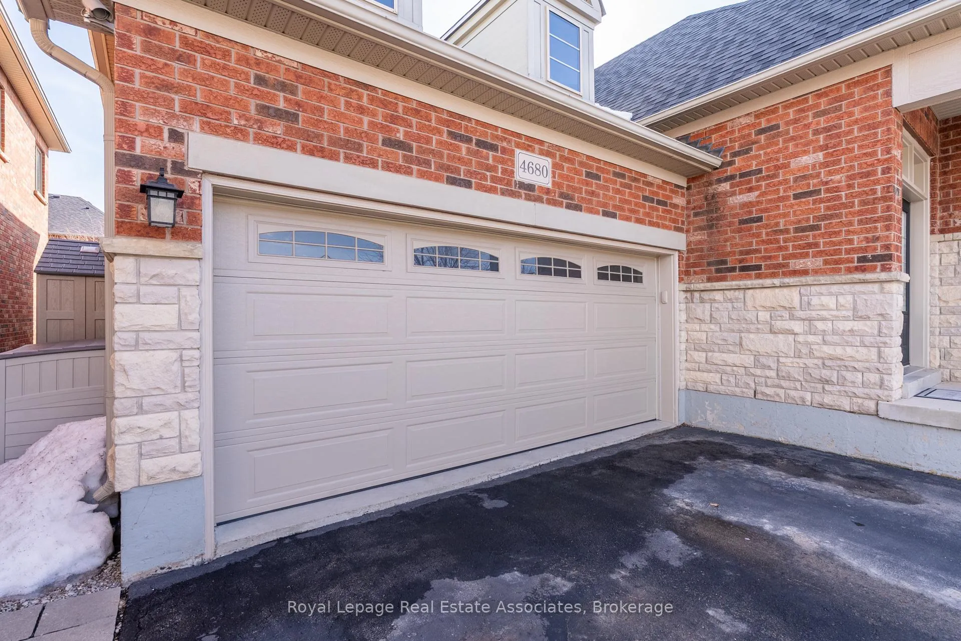 Photo 2 of 4680 Mcleod Road, Burlington, Alton — HOMEH