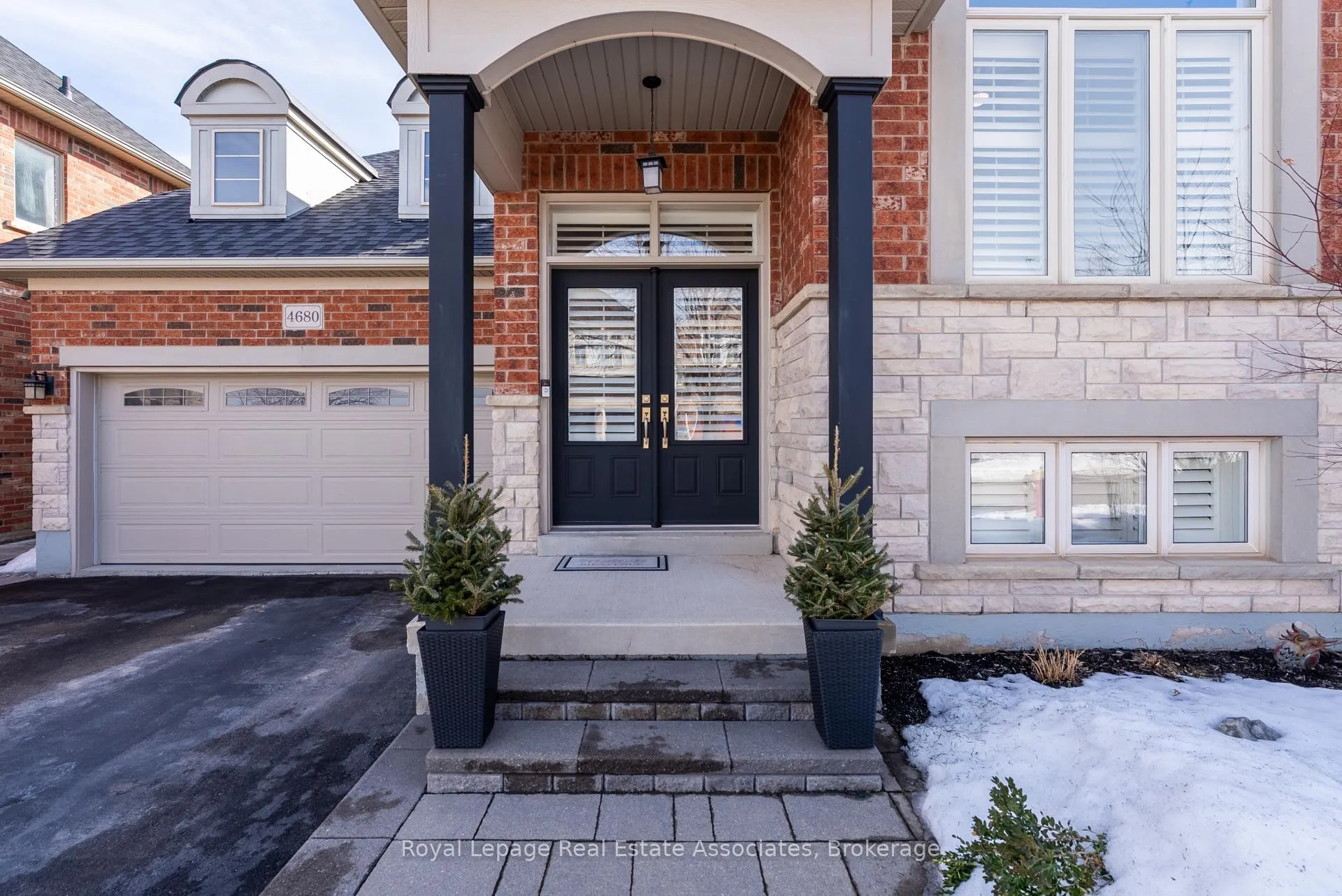 Photo 3 of 4680 Mcleod Road, Burlington, Alton — HOMEH