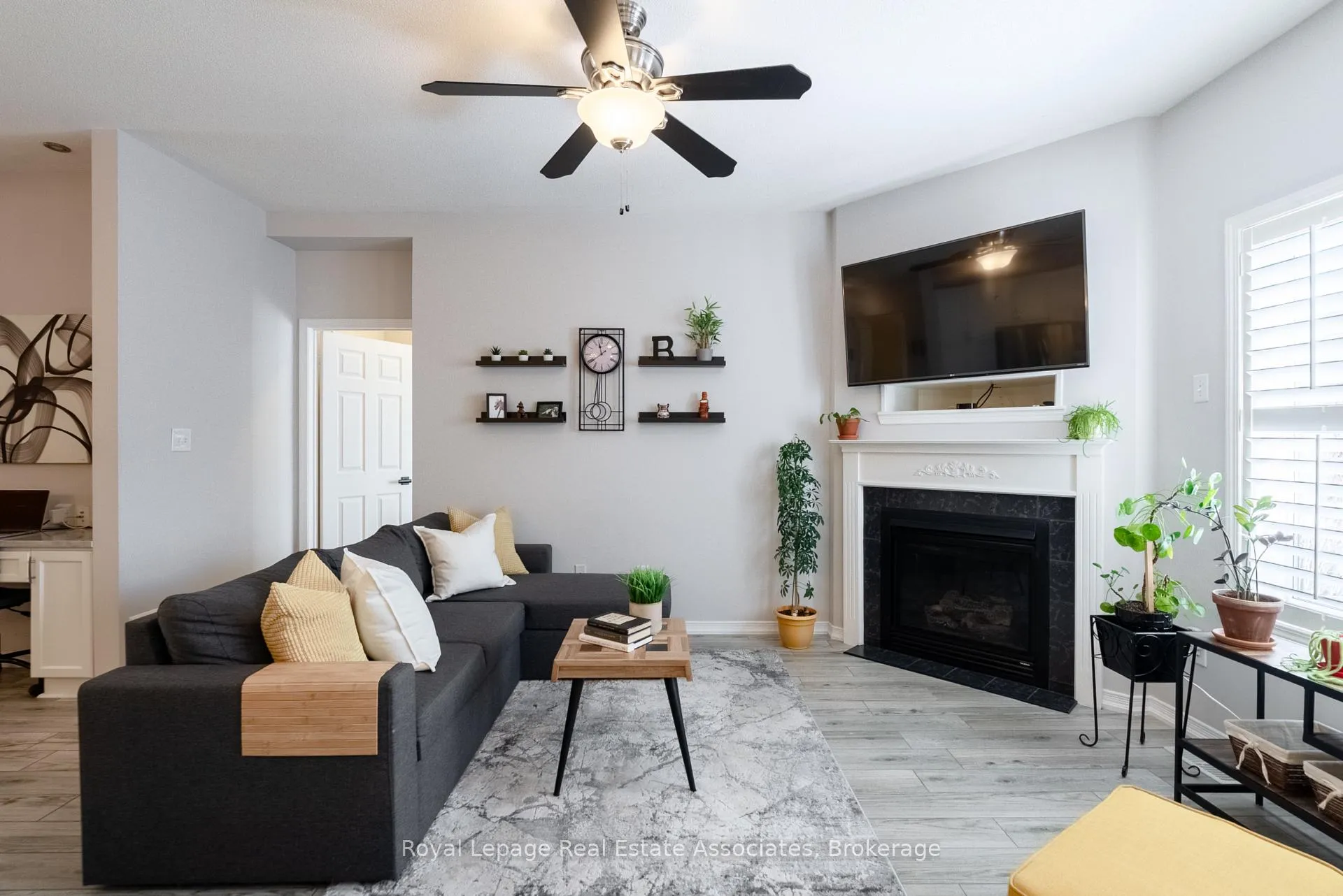 Photo 11 of 4680 Mcleod Road, Burlington, Alton — HOMEH