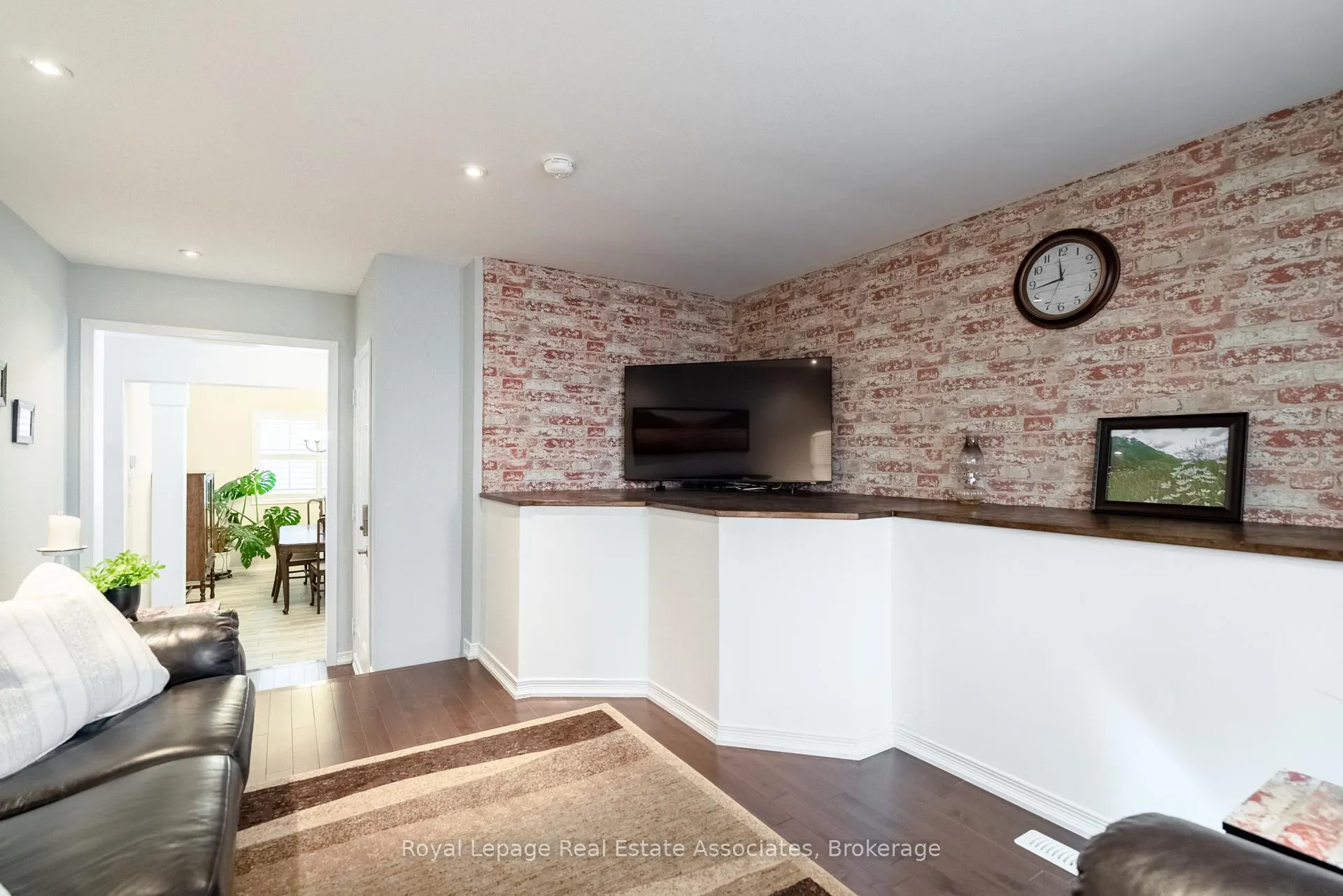 Photo 16 of 4680 Mcleod Road, Burlington, Alton — HOMEH