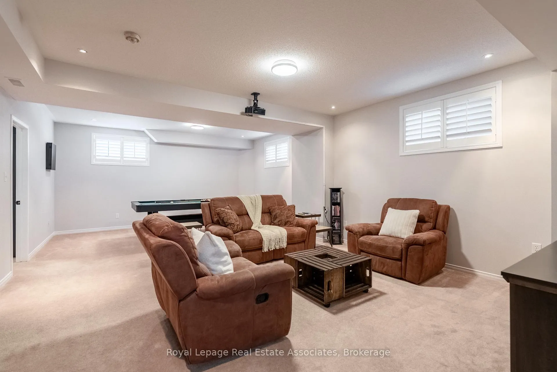 Photo 31 of 4680 Mcleod Road, Burlington, Alton — HOMEH