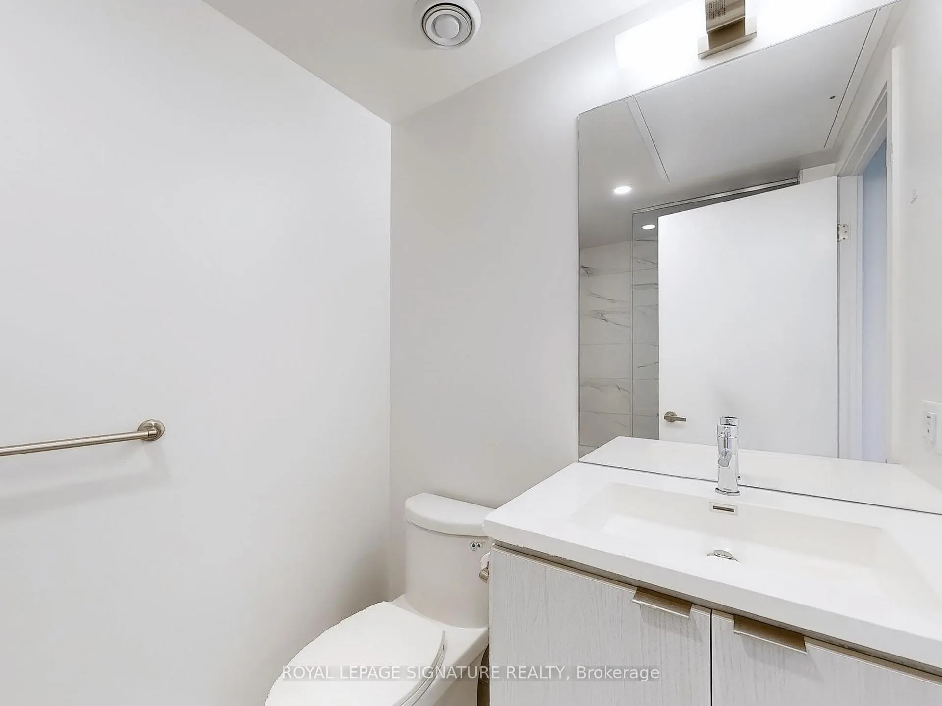 Photo 20 of Unit 3807, 55 Cooper Street, Toronto, Waterfront Communities — HOMEH