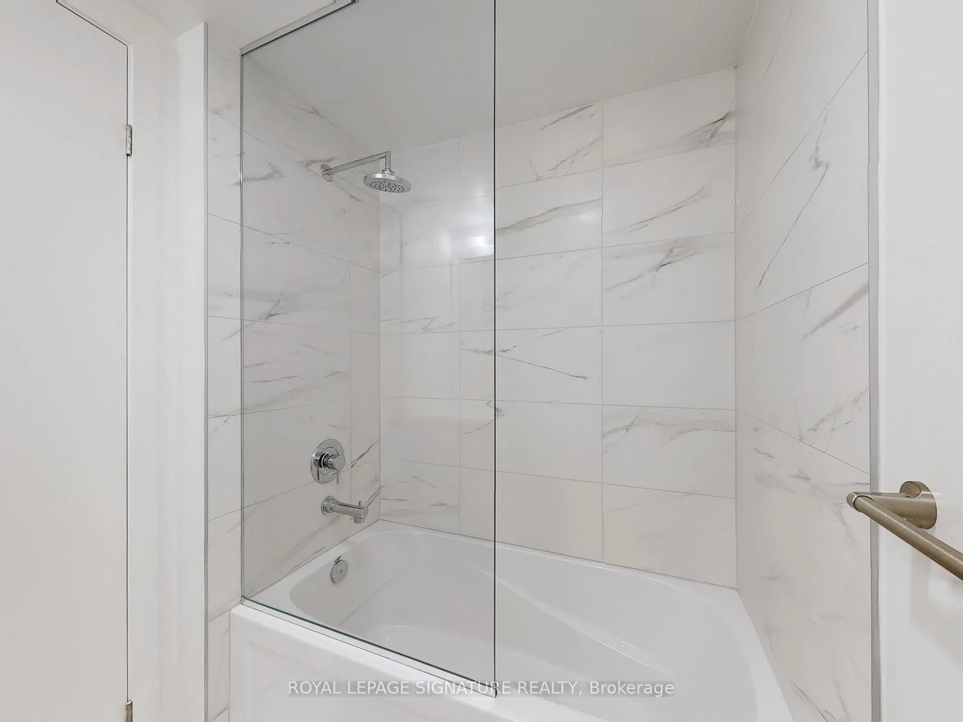 Photo 21 of Unit 3807, 55 Cooper Street, Toronto, Waterfront Communities — HOMEH