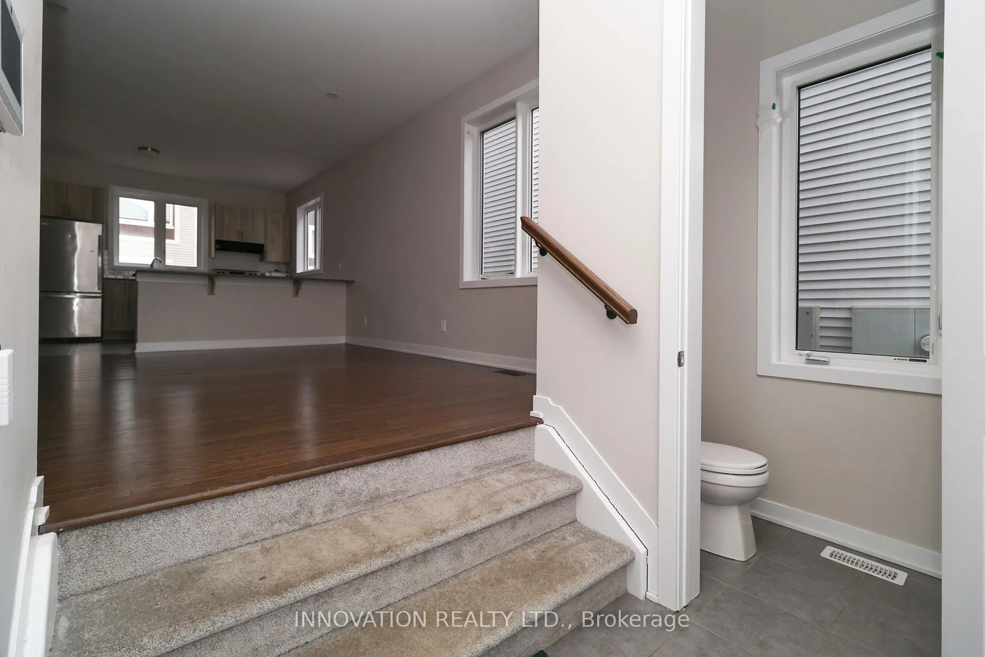 Photo 4 of 254 Surface Lane, Ottawa, Barrhaven - Half Moon Bay — HOMEH