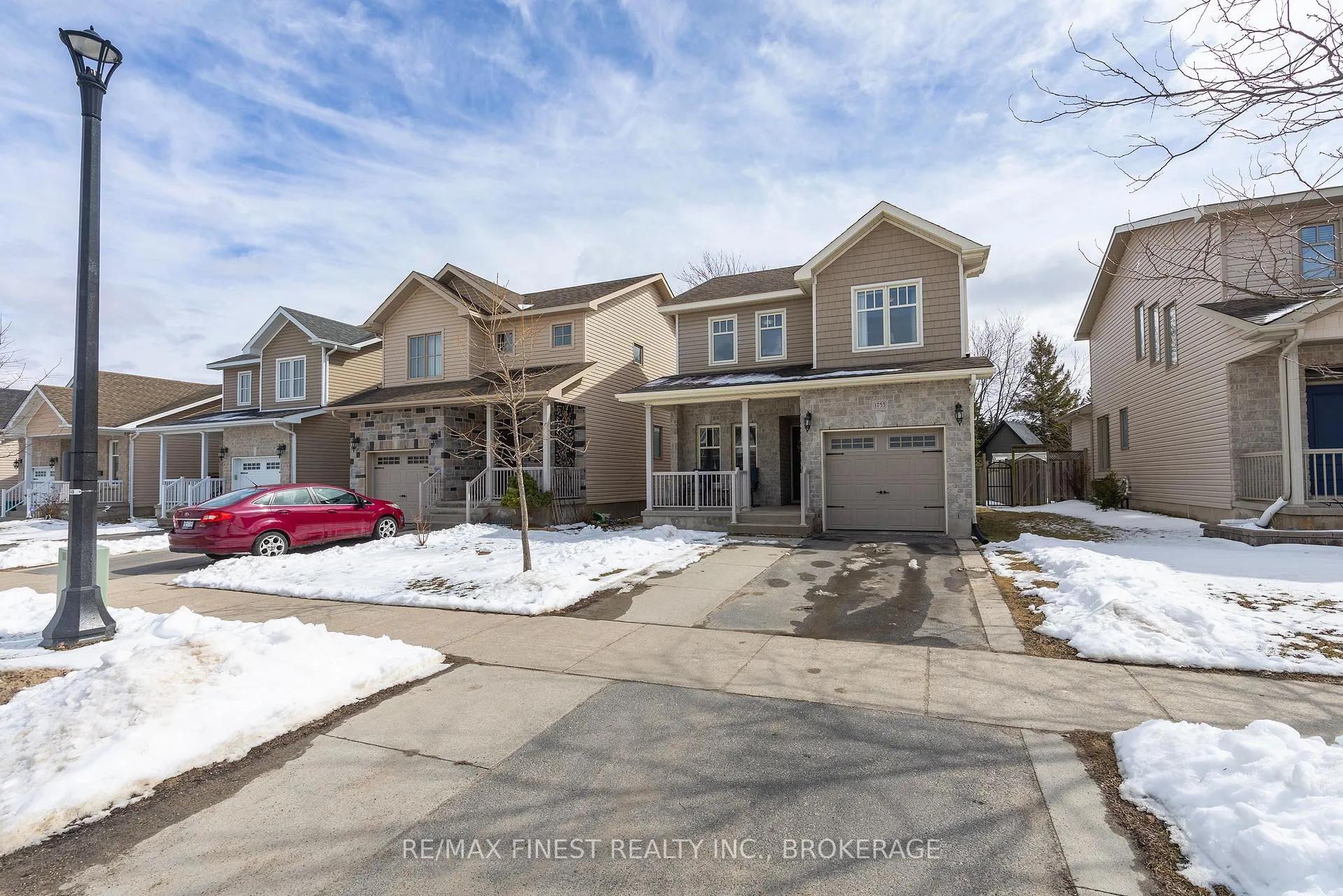 Photo 2 of 1755 Reginald Bart Drive, Kingston, Kingston East (Incl Barret Crt) — HOMEH