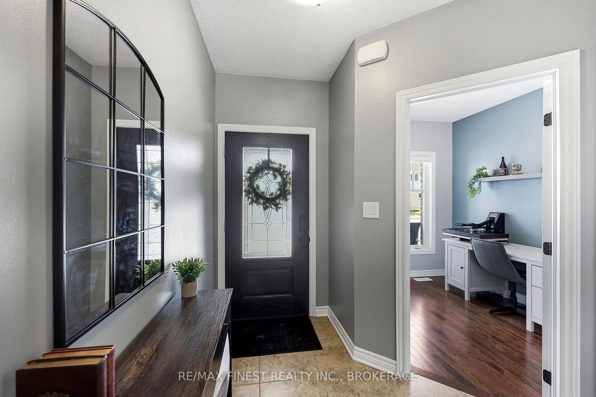 Photo 4 of 1755 Reginald Bart Drive, Kingston, Kingston East (Incl Barret Crt) — HOMEH
