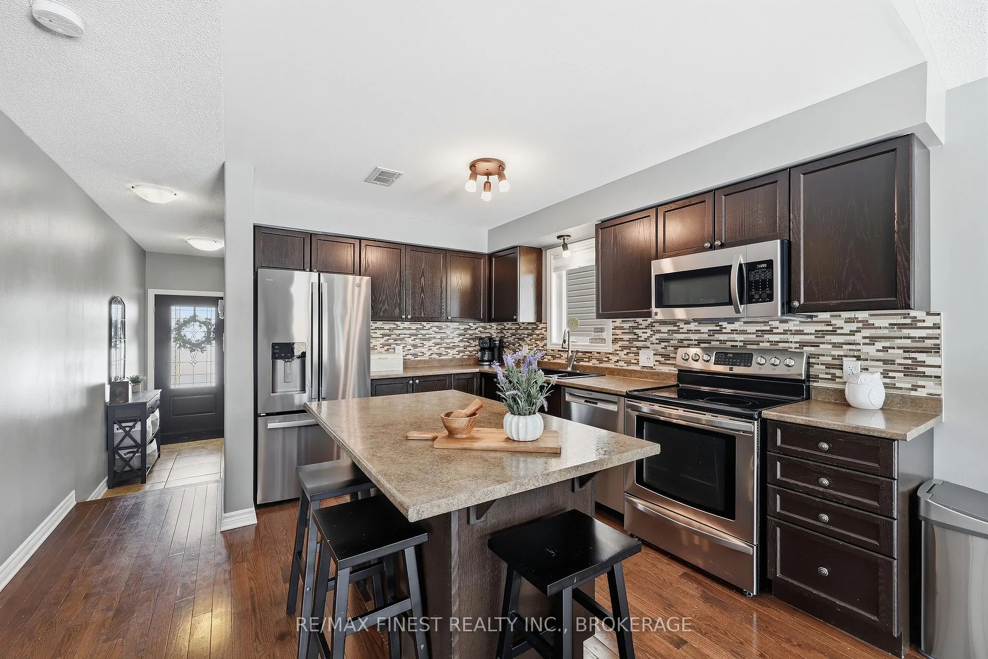 Photo 10 of 1755 Reginald Bart Drive, Kingston, Kingston East (Incl Barret Crt) — HOMEH