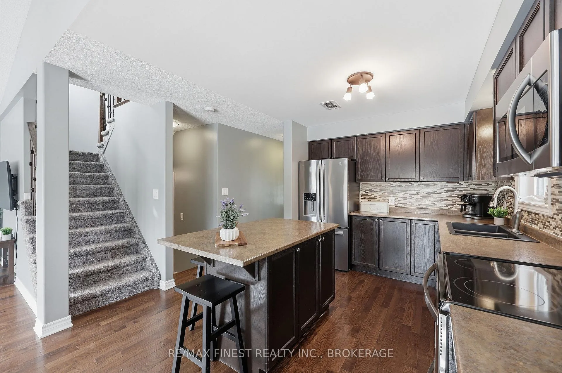 Photo 16 of 1755 Reginald Bart Drive, Kingston, Kingston East (Incl Barret Crt) — HOMEH