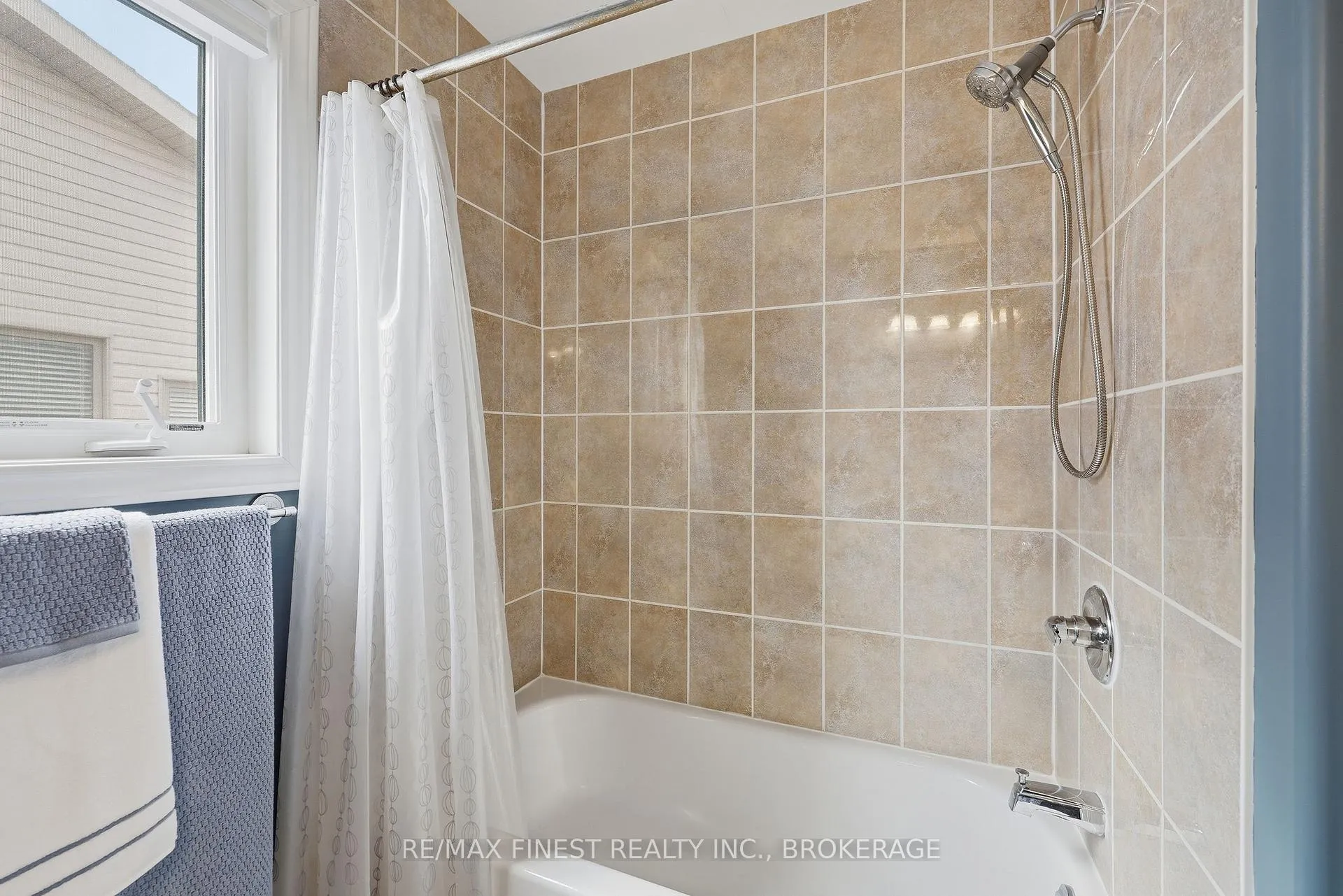 Photo 27 of 1755 Reginald Bart Drive, Kingston, Kingston East (Incl Barret Crt) — HOMEH