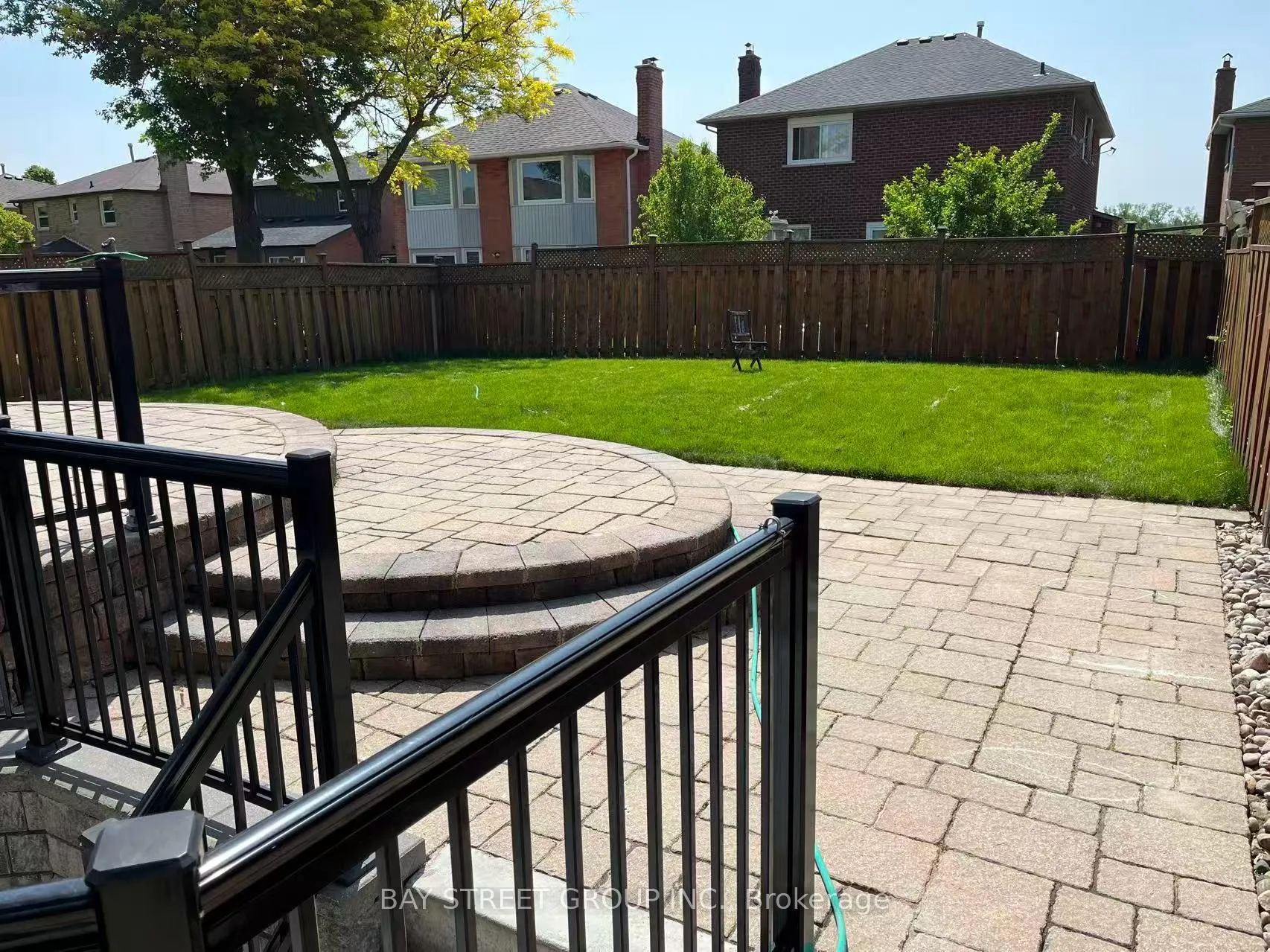 Photo 3 of 41 Couperthwaite Crescent, Markham, Unionville — HOMEH