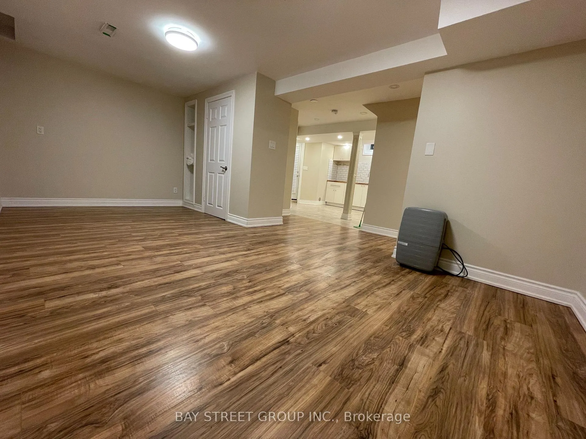 Photo 6 of 41 Couperthwaite Crescent, Markham, Unionville — HOMEH