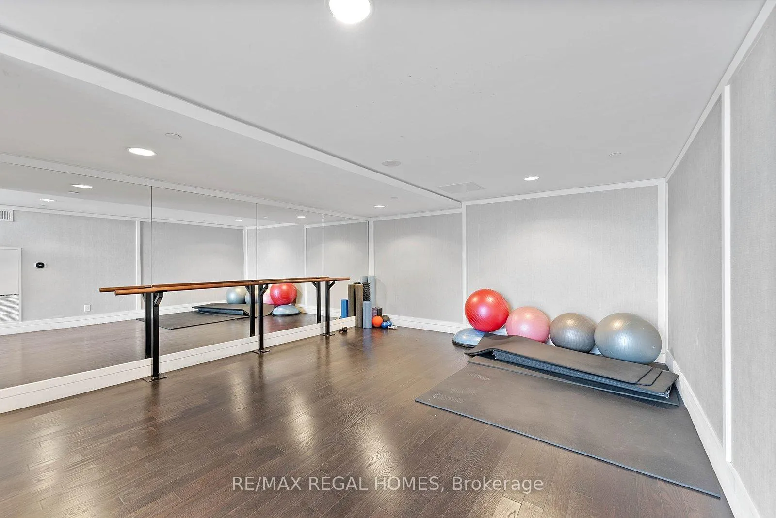 Photo 35 of Unit N814, 120 Bayview Avenue, Toronto, Waterfront Communities — HOMEH
