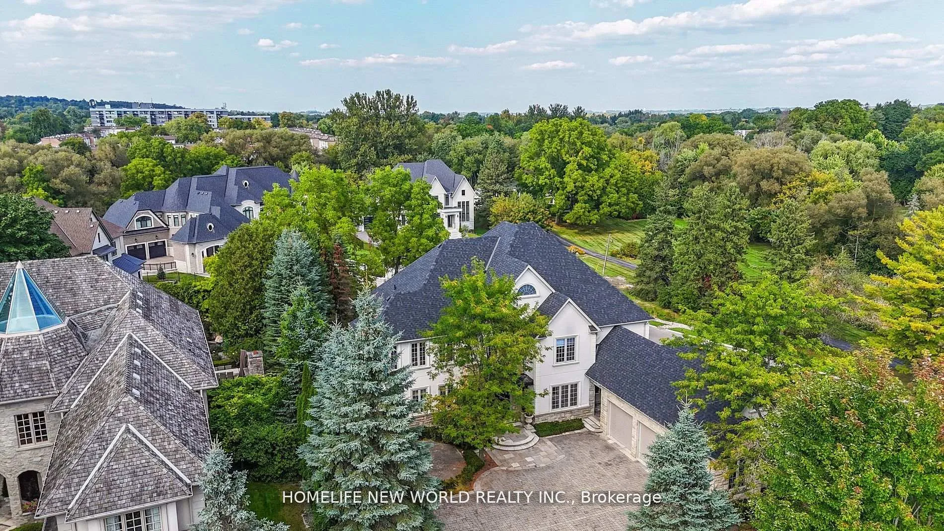 Photo 7 of 198 Kennedy Street W, Aurora, Aurora Village — HOMEH
