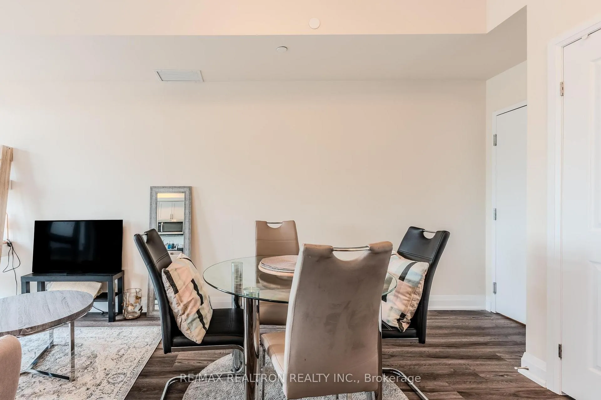 Photo 7 of Unit 115, 1577 Rose Way, Milton, Cobban — HOMEH