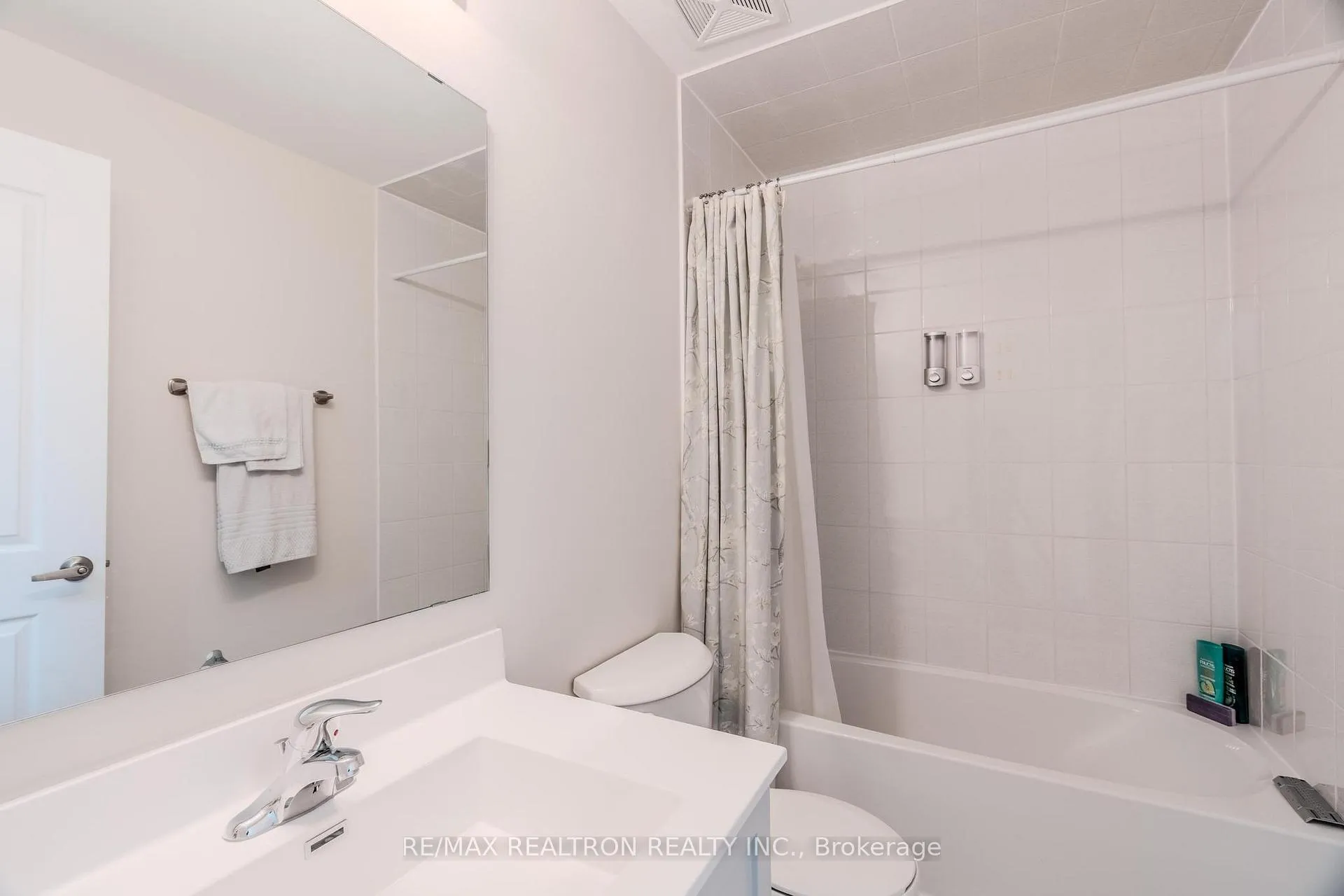 Photo 12 of Unit 115, 1577 Rose Way, Milton, Cobban — HOMEH