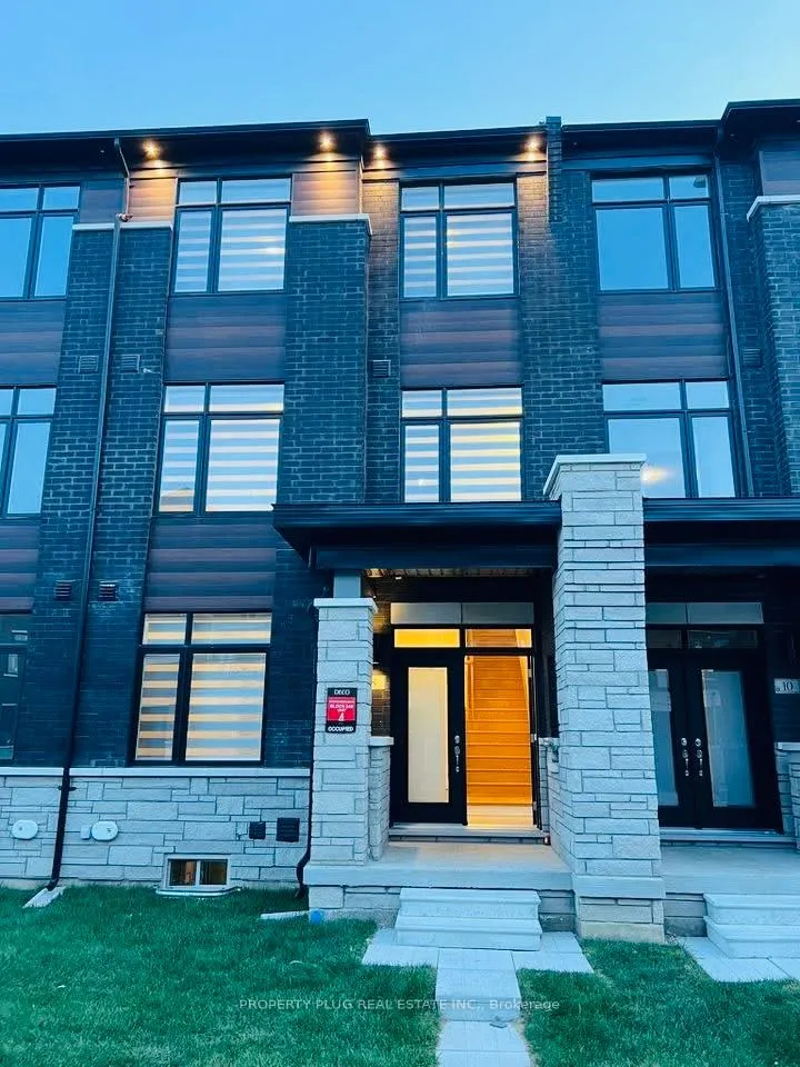 Photo 3 of 8 Bonnington Drive, Brampton, Northwest Brampton — HOMEH