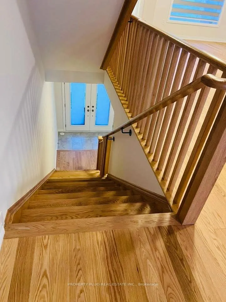 Photo 6 of 8 Bonnington Drive, Brampton, Northwest Brampton — HOMEH