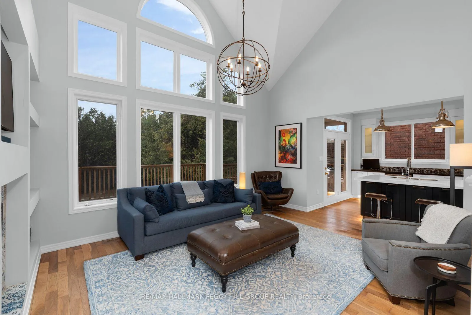 Photo 4 of 44 Birkhall Place, Barrie, Innis-Shore — HOMEH