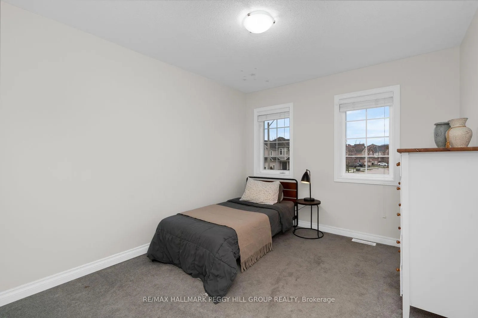 Photo 15 of 44 Birkhall Place, Barrie, Innis-Shore — HOMEH