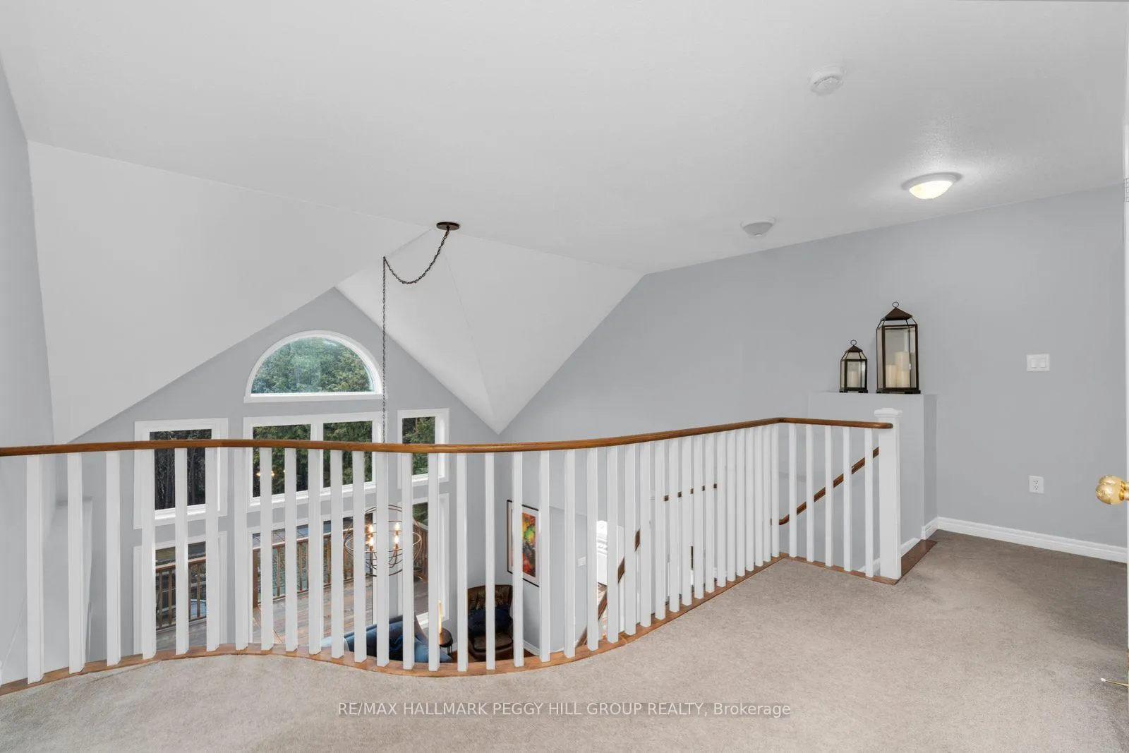 Photo 18 of 44 Birkhall Place, Barrie, Innis-Shore — HOMEH
