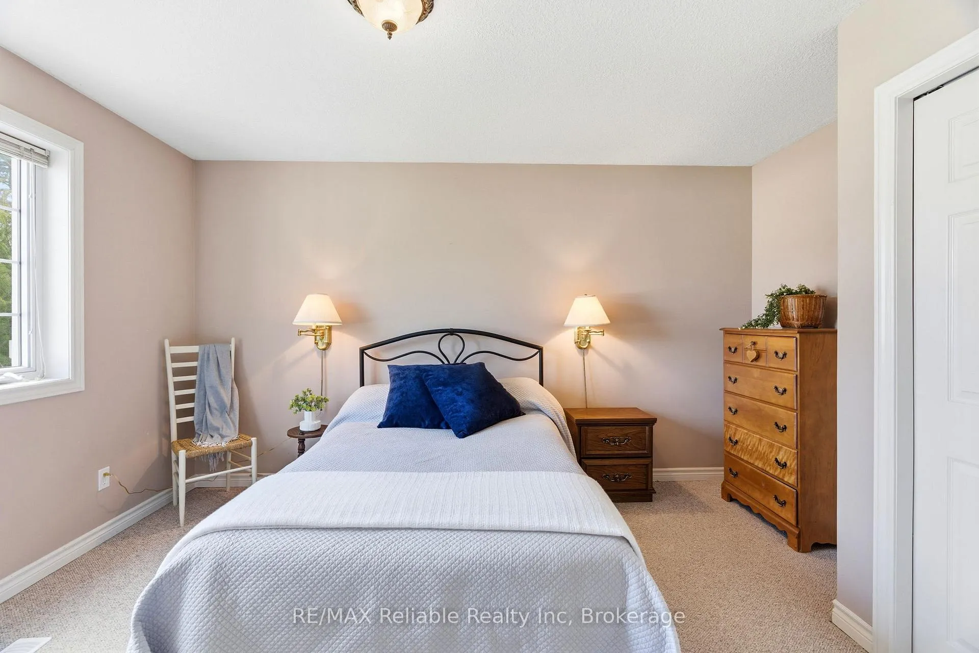 Photo 16 of 13 Ducharme Crescent, Bluewater, Bayfield — HOMEH