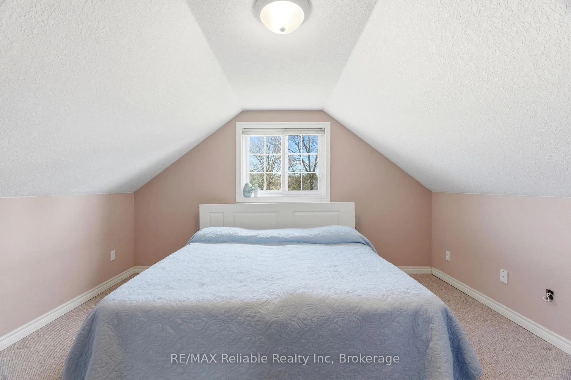 Photo 22 of 13 Ducharme Crescent, Bluewater, Bayfield — HOMEH