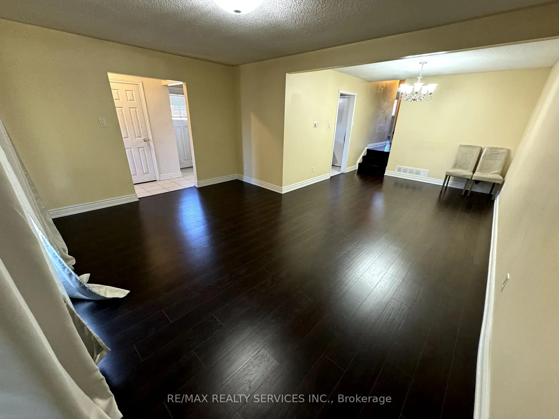 Photo 25 of 185 Earnscliffe Circle E, Brampton, Southgate — HOMEH
