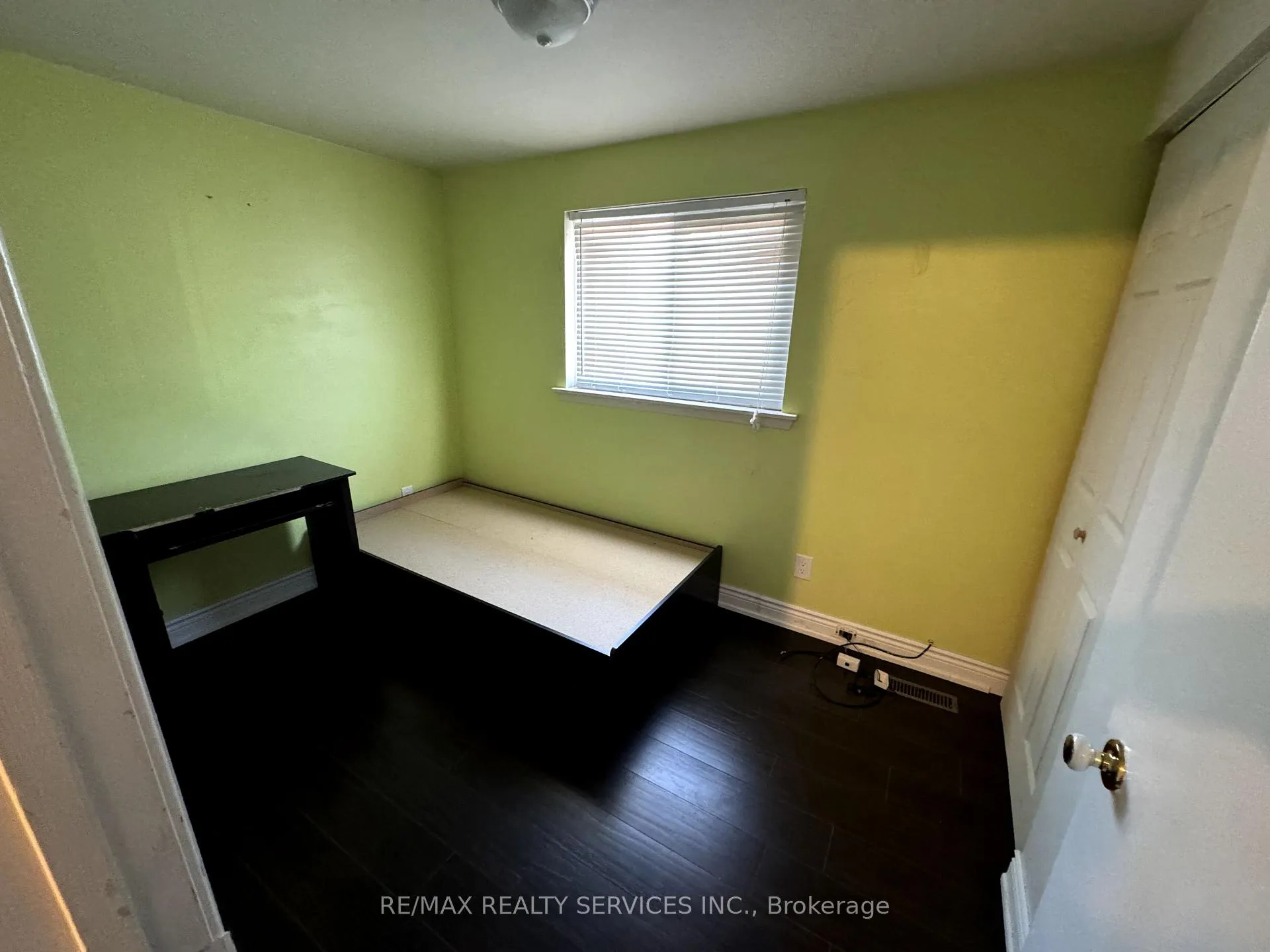 Photo 28 of 185 Earnscliffe Circle E, Brampton, Southgate — HOMEH
