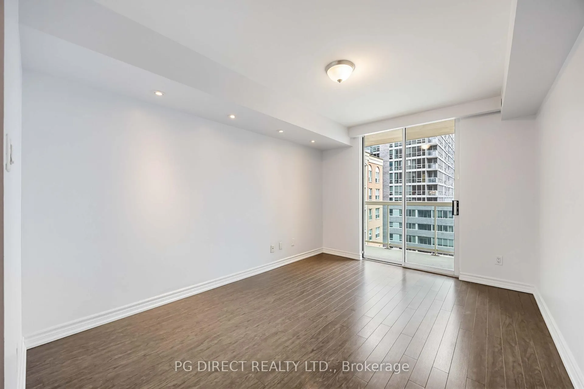 Photo 13 of Unit 807, 323 Richmond Street E, Toronto, Moss Park — HOMEH