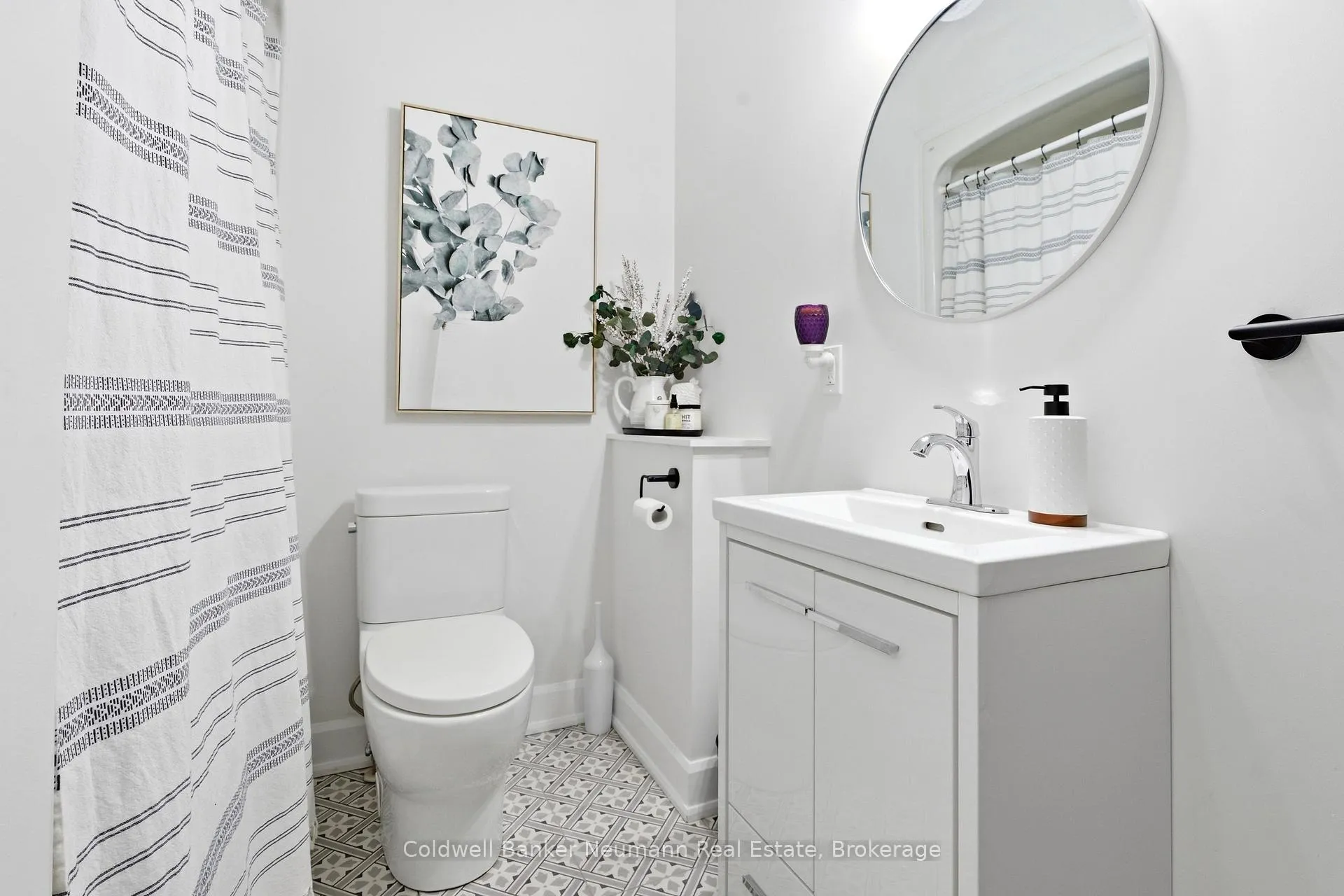 Photo 5 of 57 Wideman Boulevard, Guelph, Victoria North — HOMEH