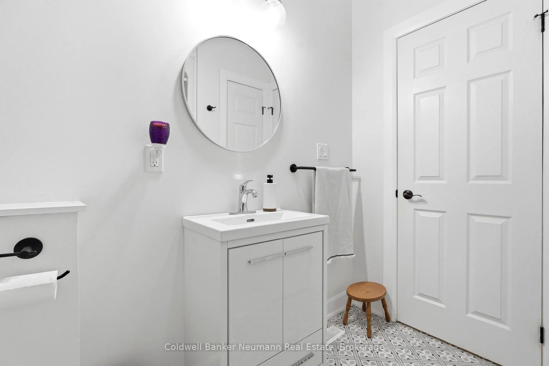Photo 6 of 57 Wideman Boulevard, Guelph, Victoria North — HOMEH