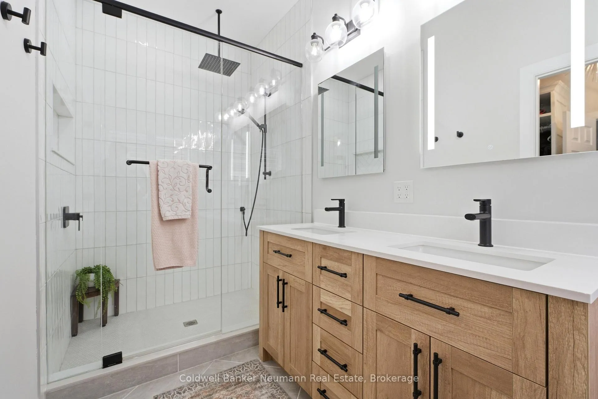 Photo 15 of 57 Wideman Boulevard, Guelph, Victoria North — HOMEH