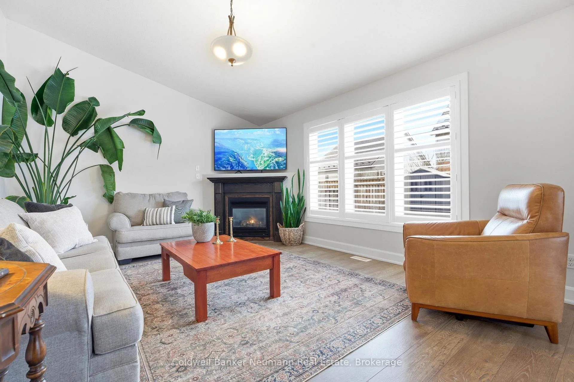 Photo 24 of 57 Wideman Boulevard, Guelph, Victoria North — HOMEH