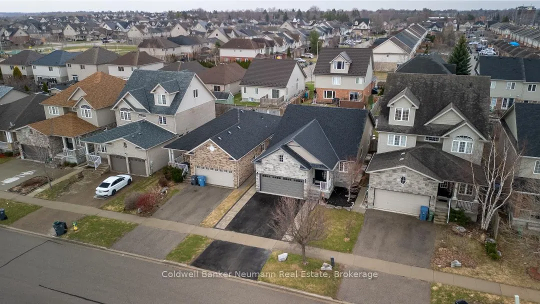 Photo 41 of 57 Wideman Boulevard, Guelph, Victoria North — HOMEH